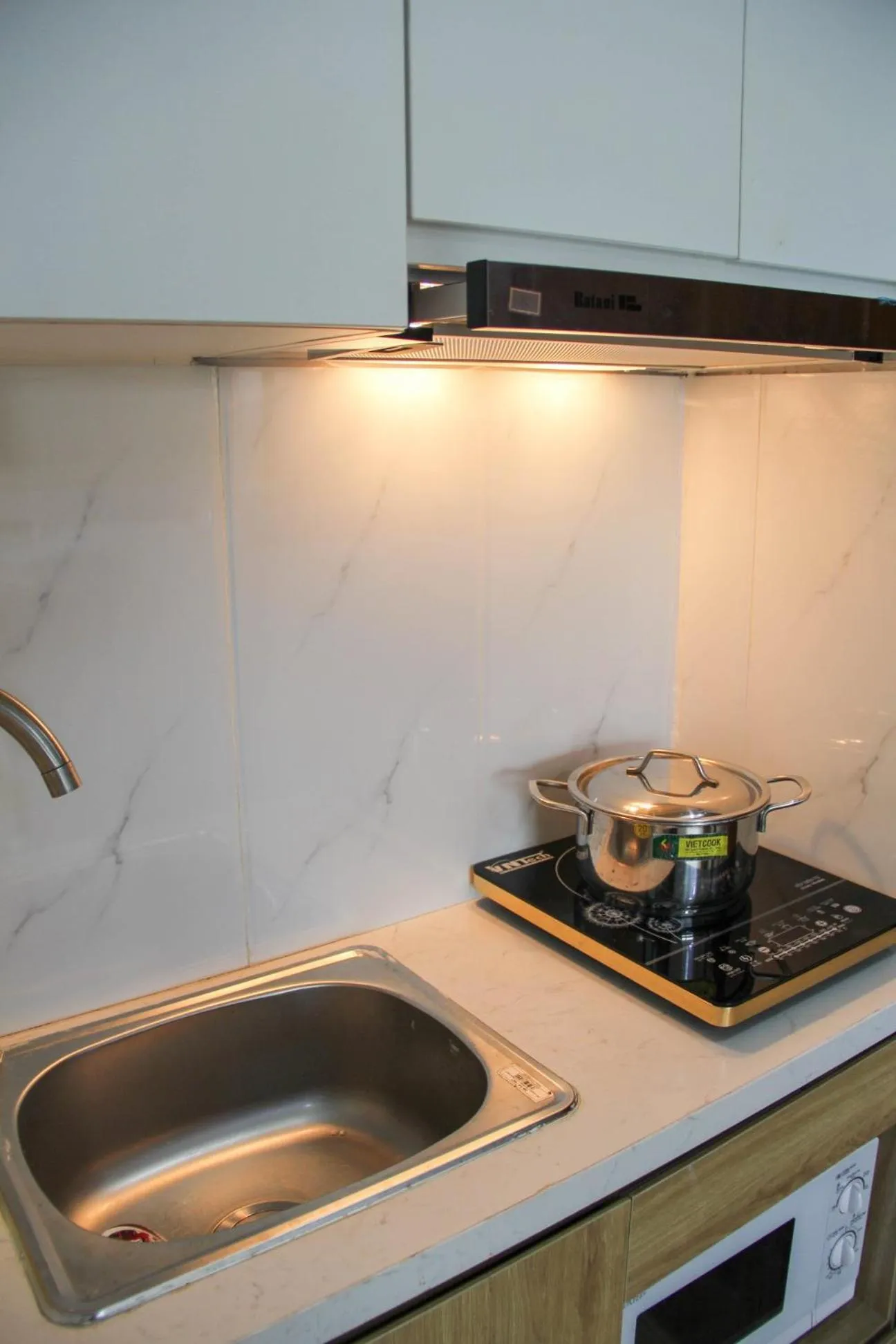 Kitchen or kitchenette in NYT Home Giang Vo