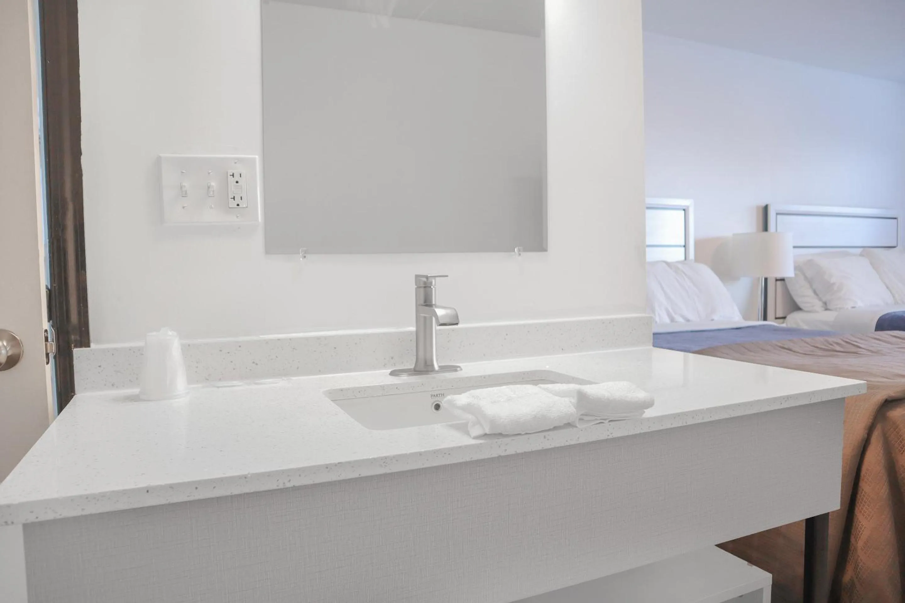 Bathroom, Bed in The Lancaster Motel By OYO Ronks near Paradise