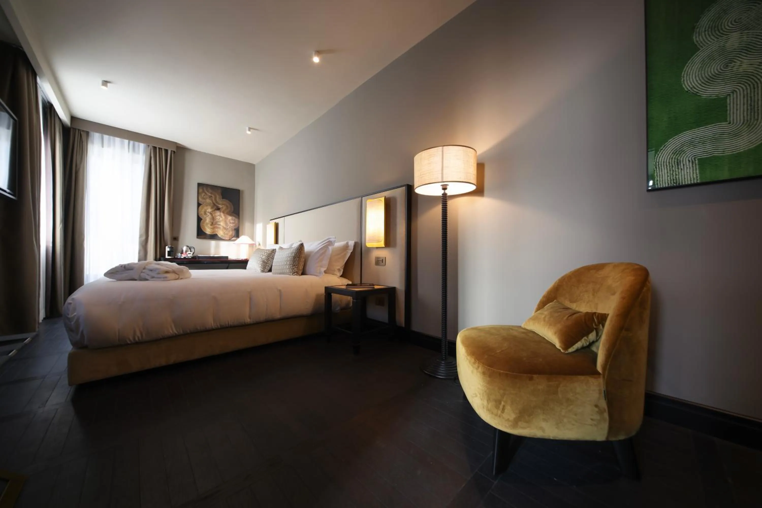 Bed in U-Visionary Venezia Hotel