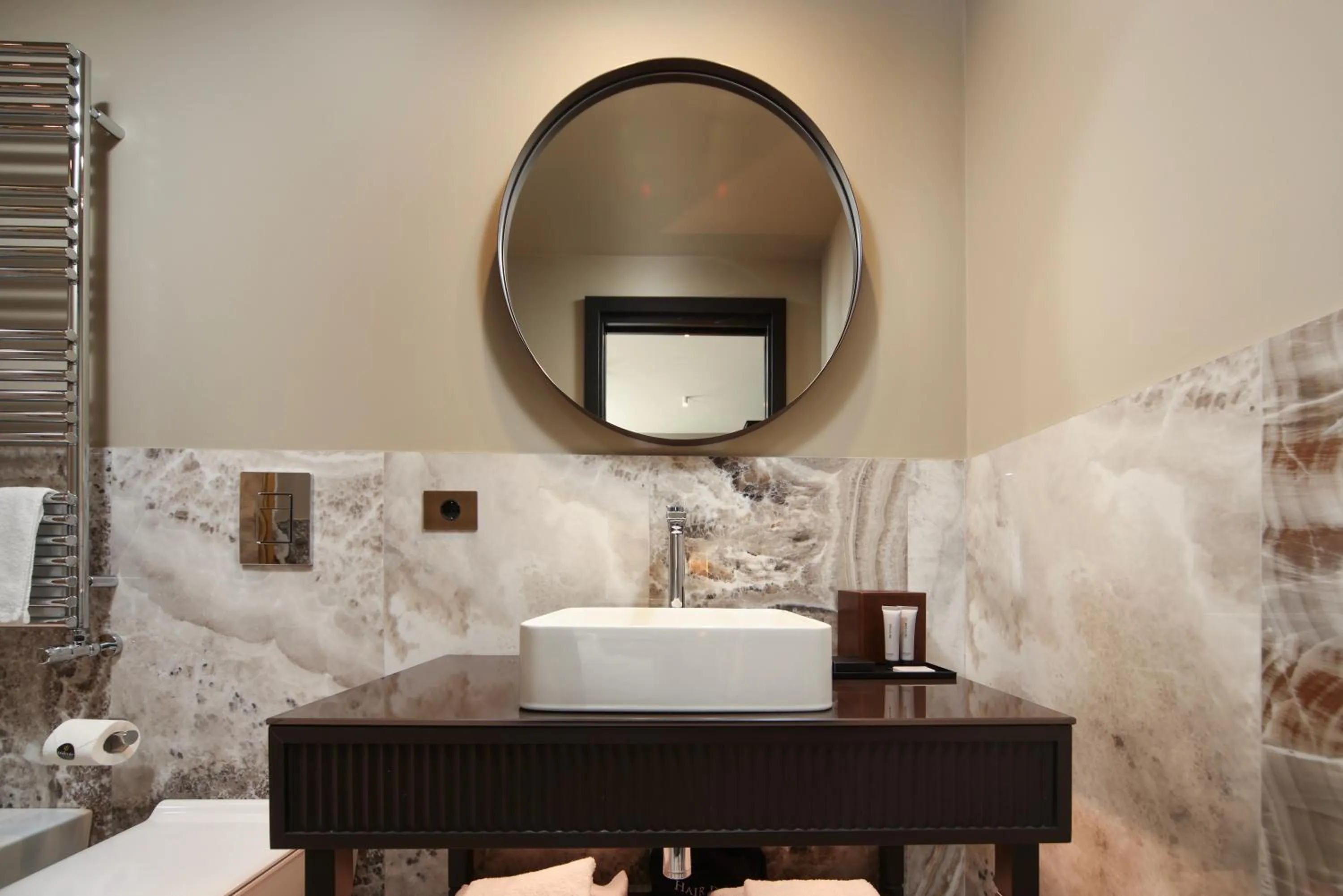 Bathroom in U-Visionary Venezia Hotel