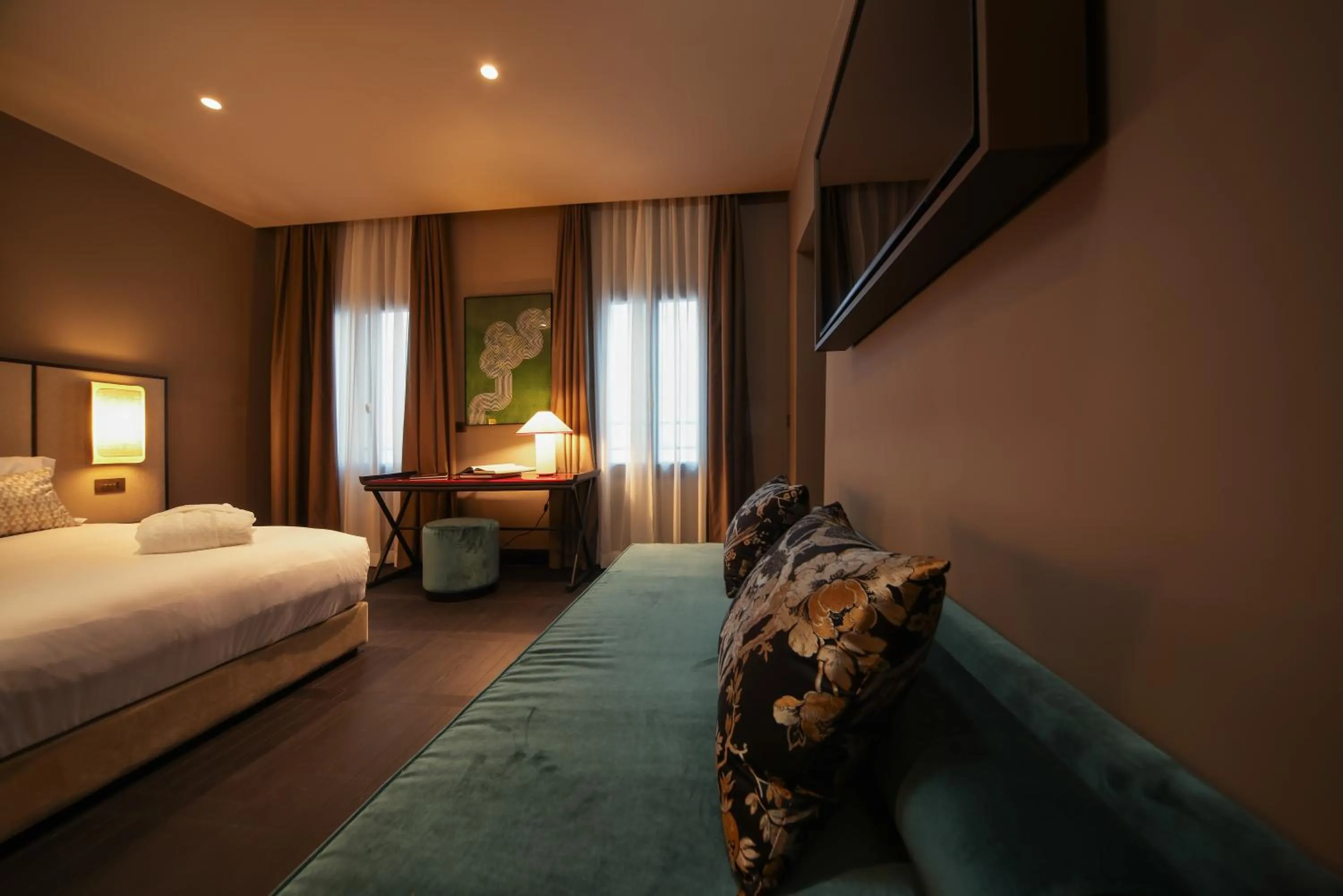 Bed in U-Visionary Venezia Hotel