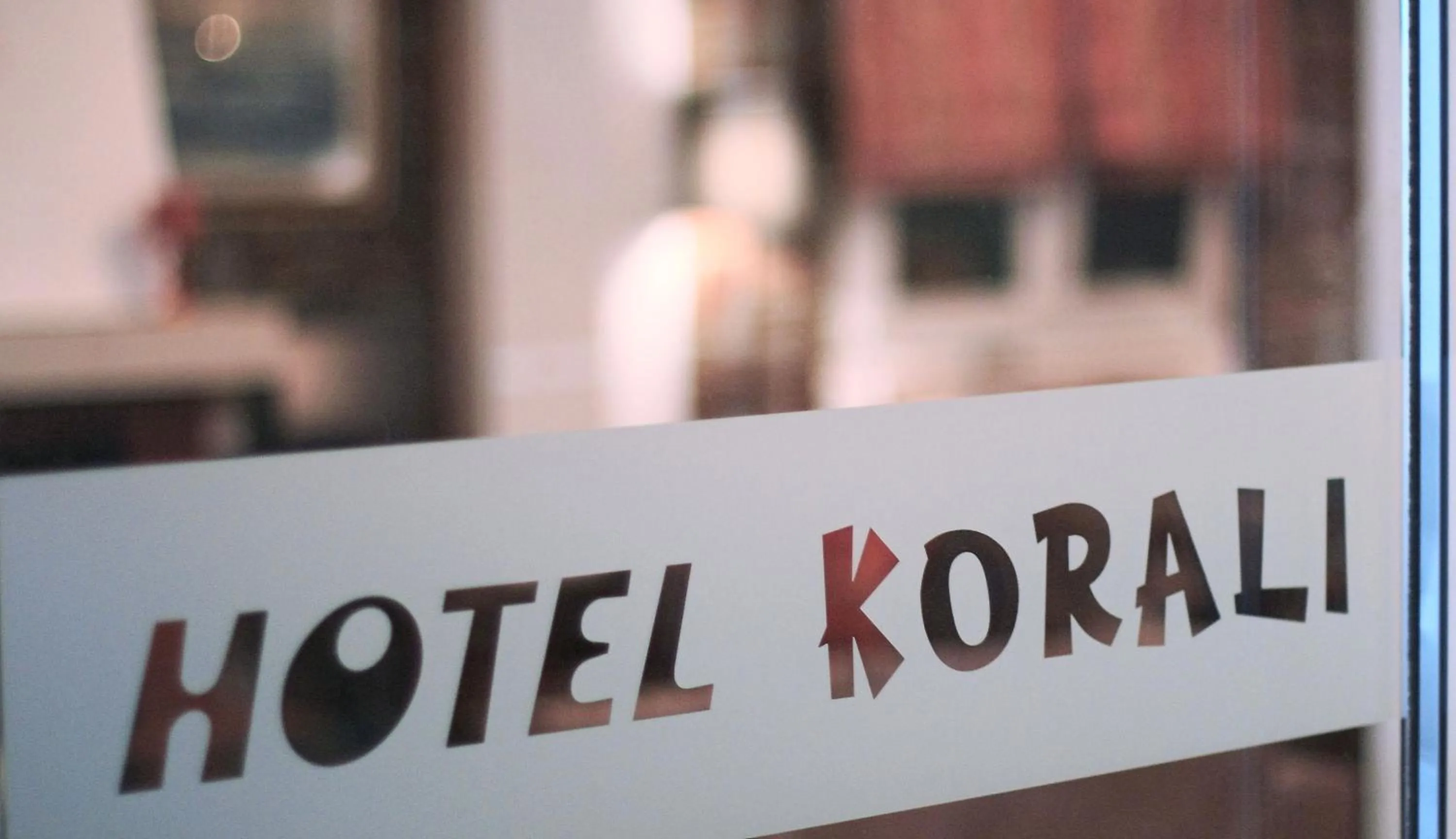 Text overlay in Korali Hotel