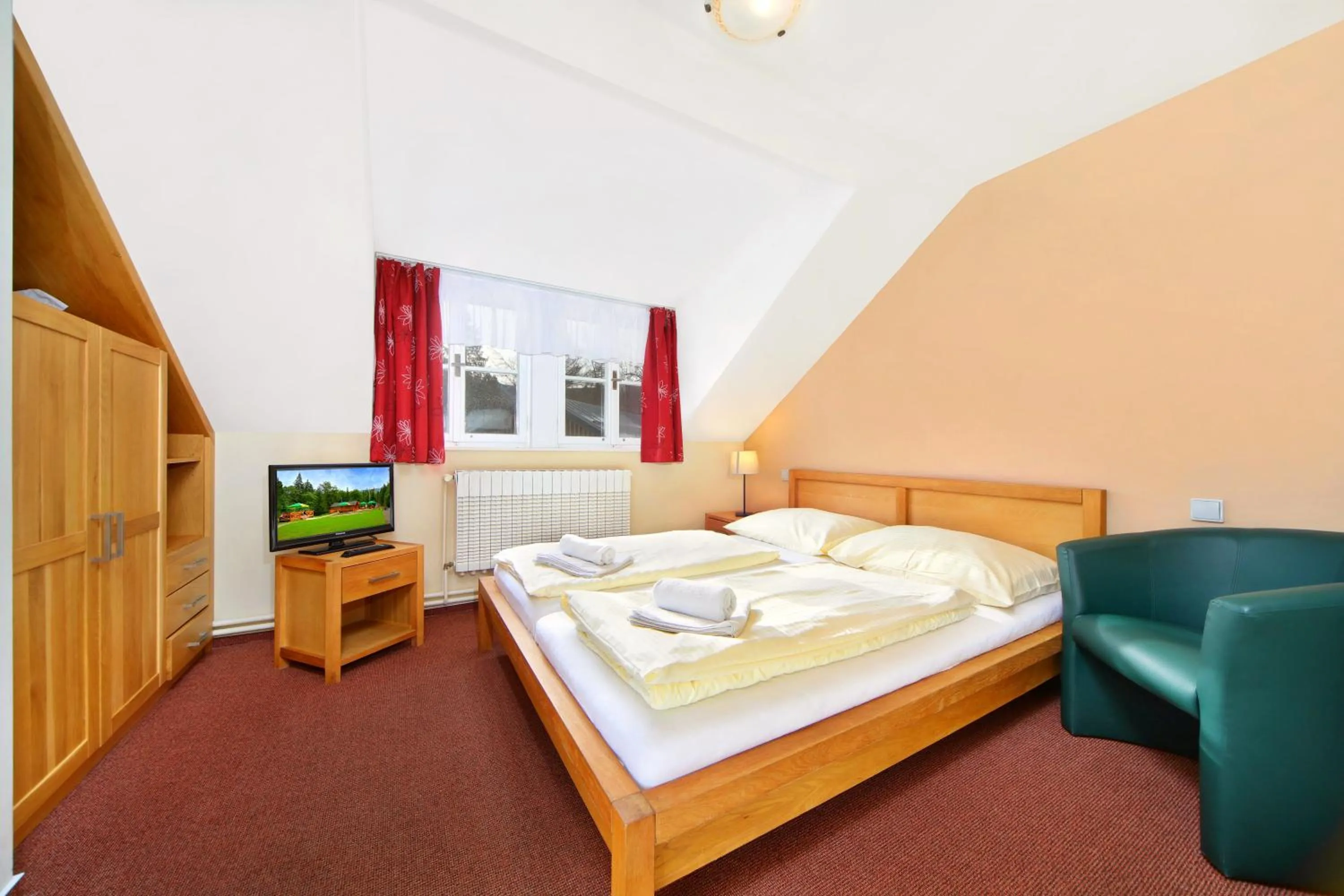 Bedroom, Bed in Hotel Erika