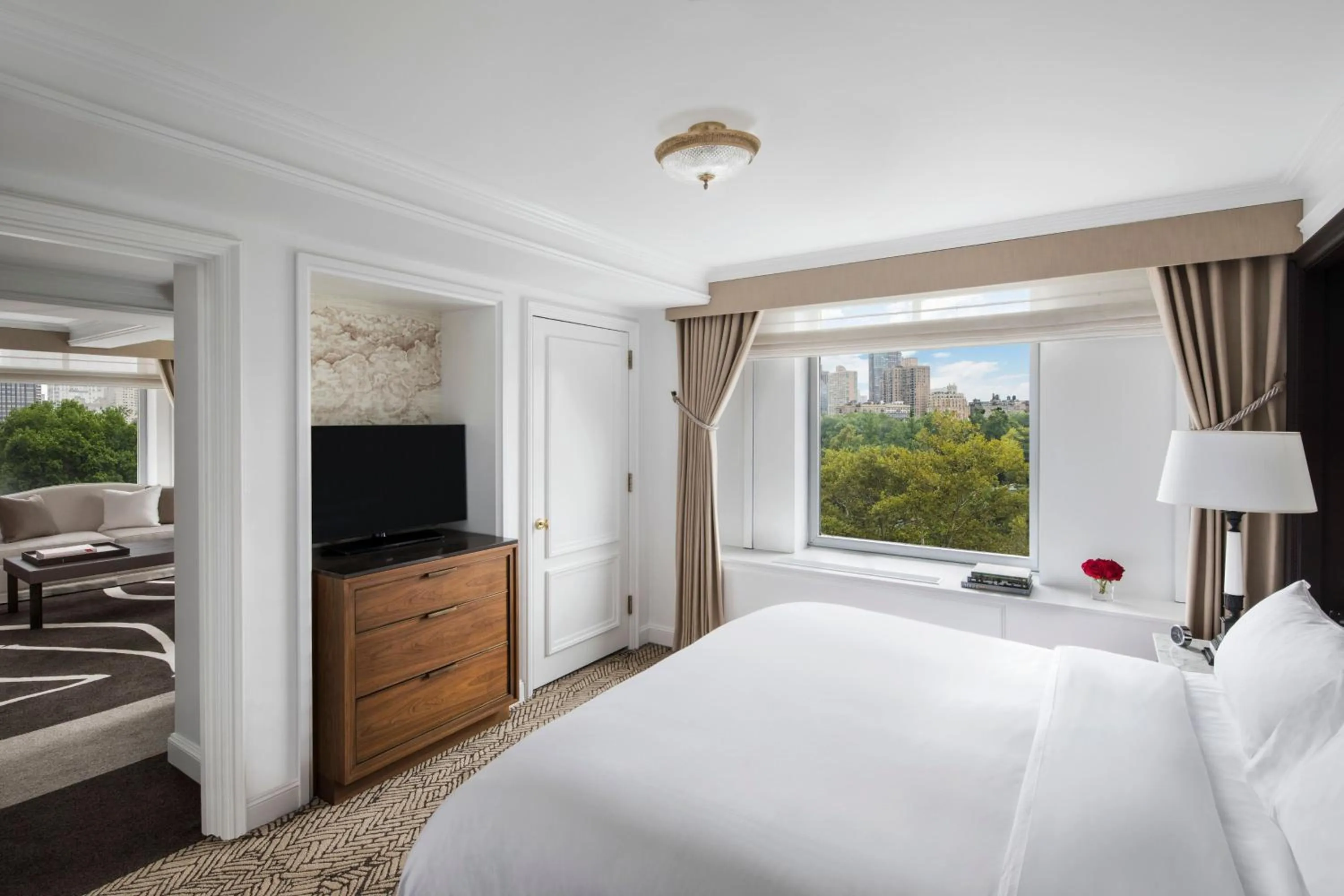 Bedroom, Bed in The Ritz-Carlton New York, Central Park