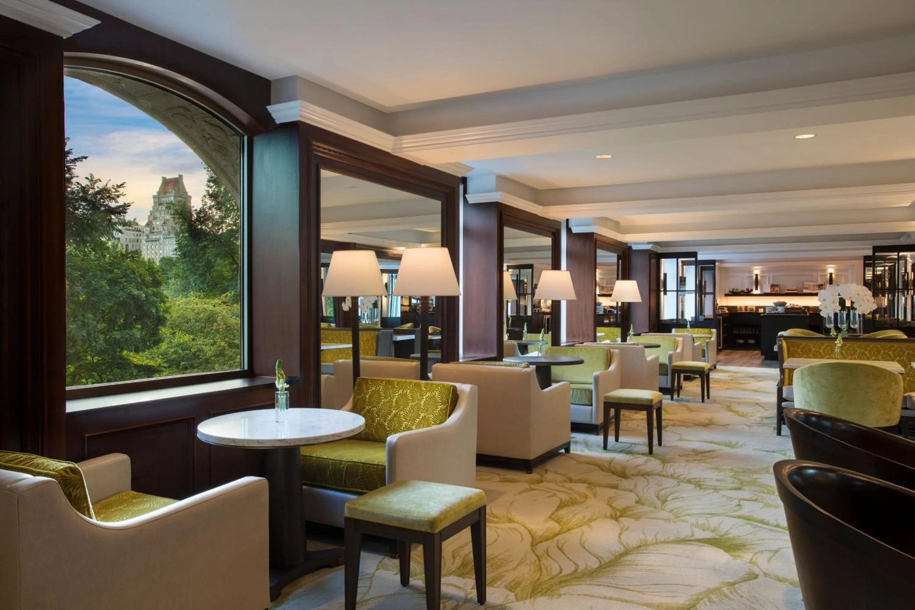 Lounge or bar in The Ritz-Carlton New York, Central Park