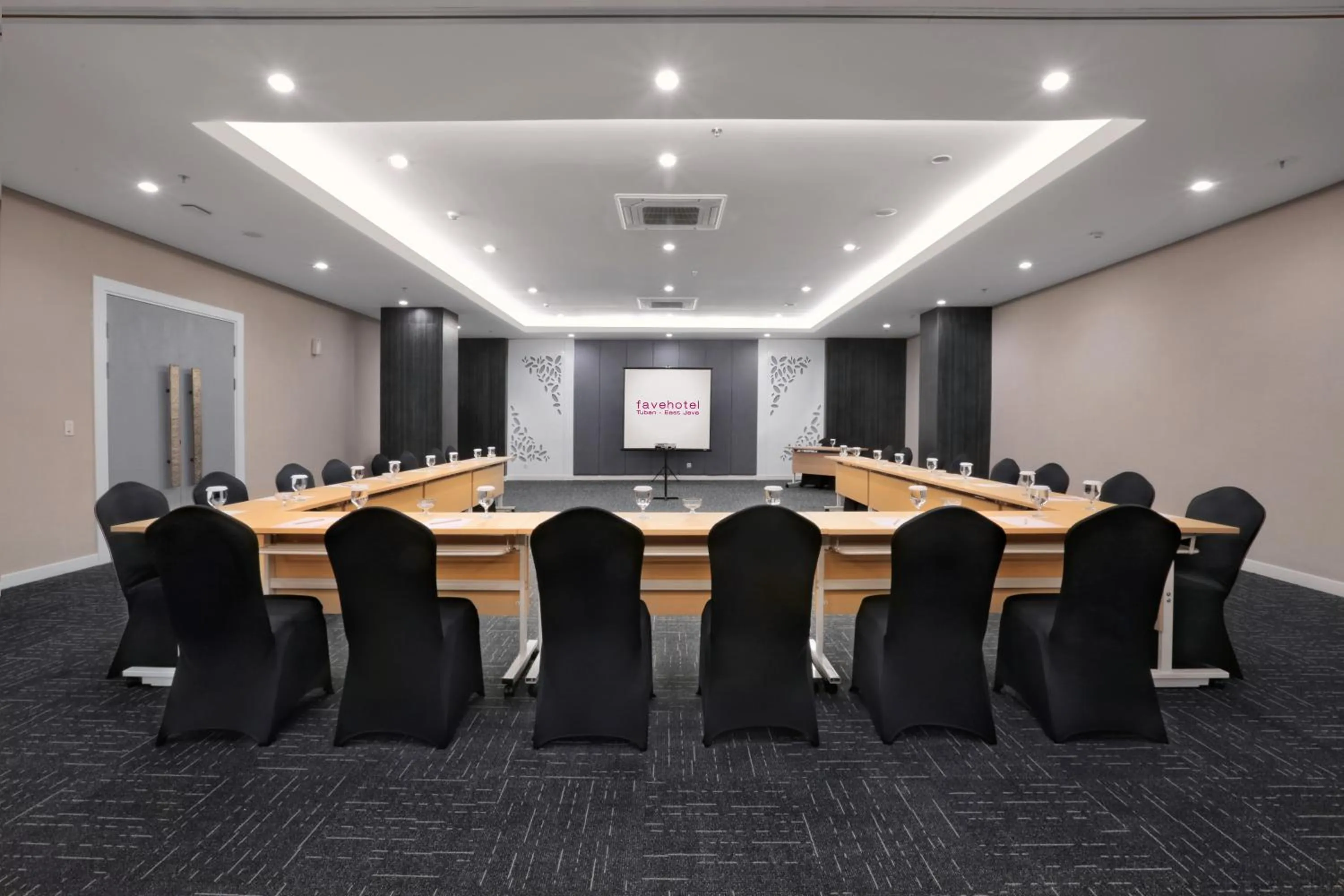 Banquet/Function facilities in favehotel Tuban