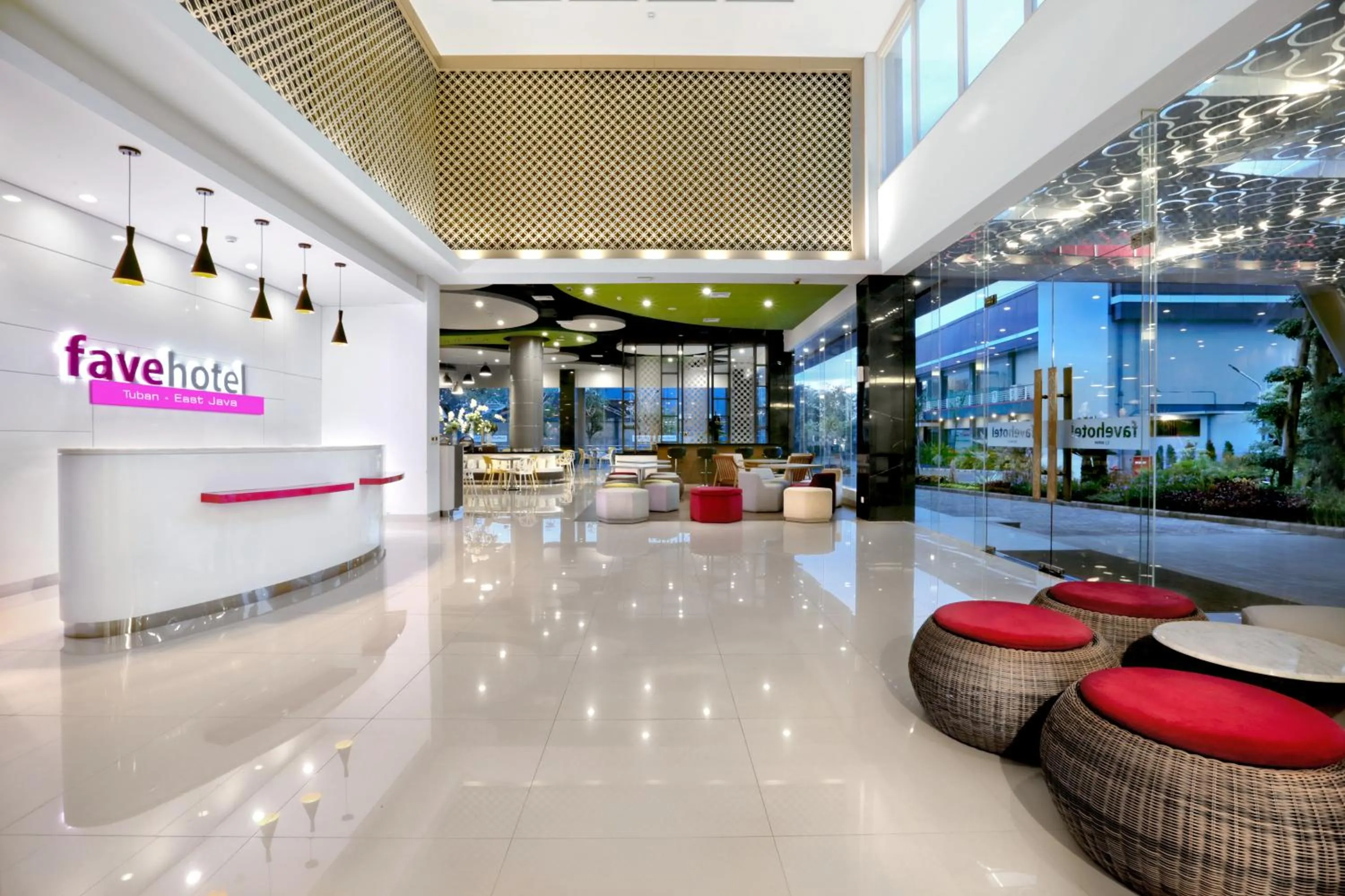 Lobby or reception in favehotel Tuban
