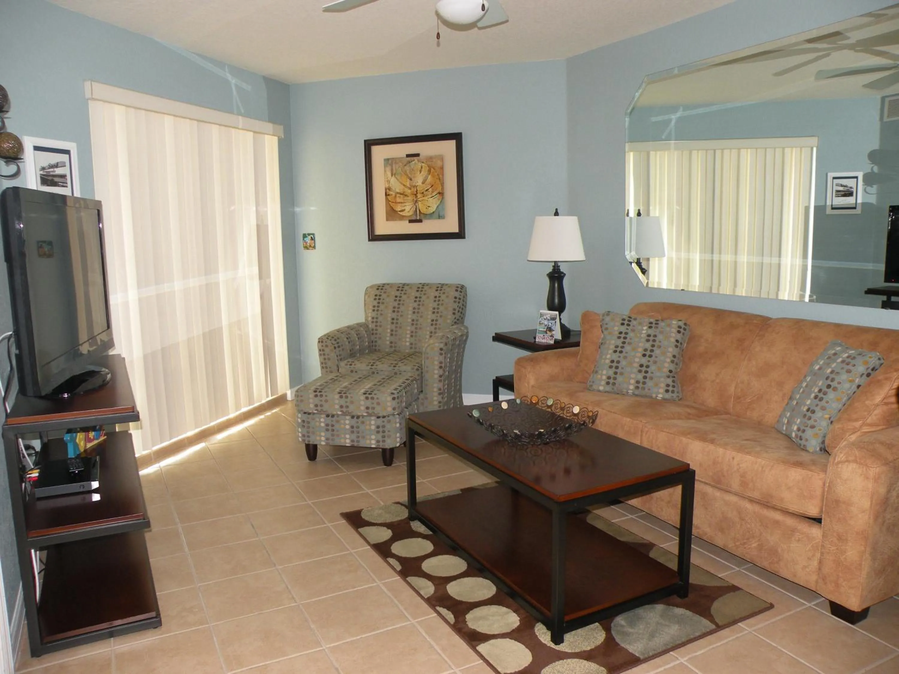 Living room in Surf Beach Treasure Island Resort