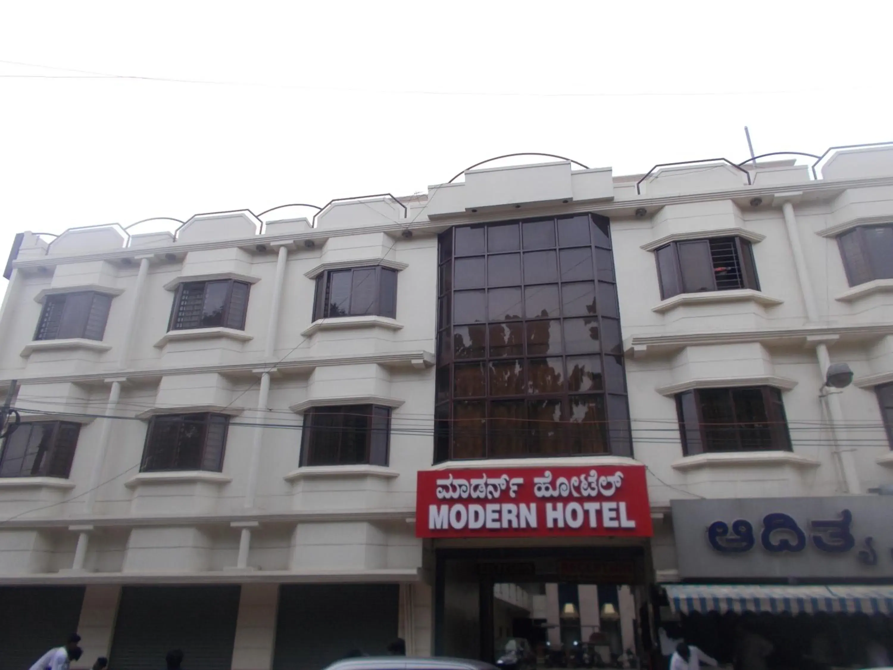 Modern Hotel Modern Hotel
