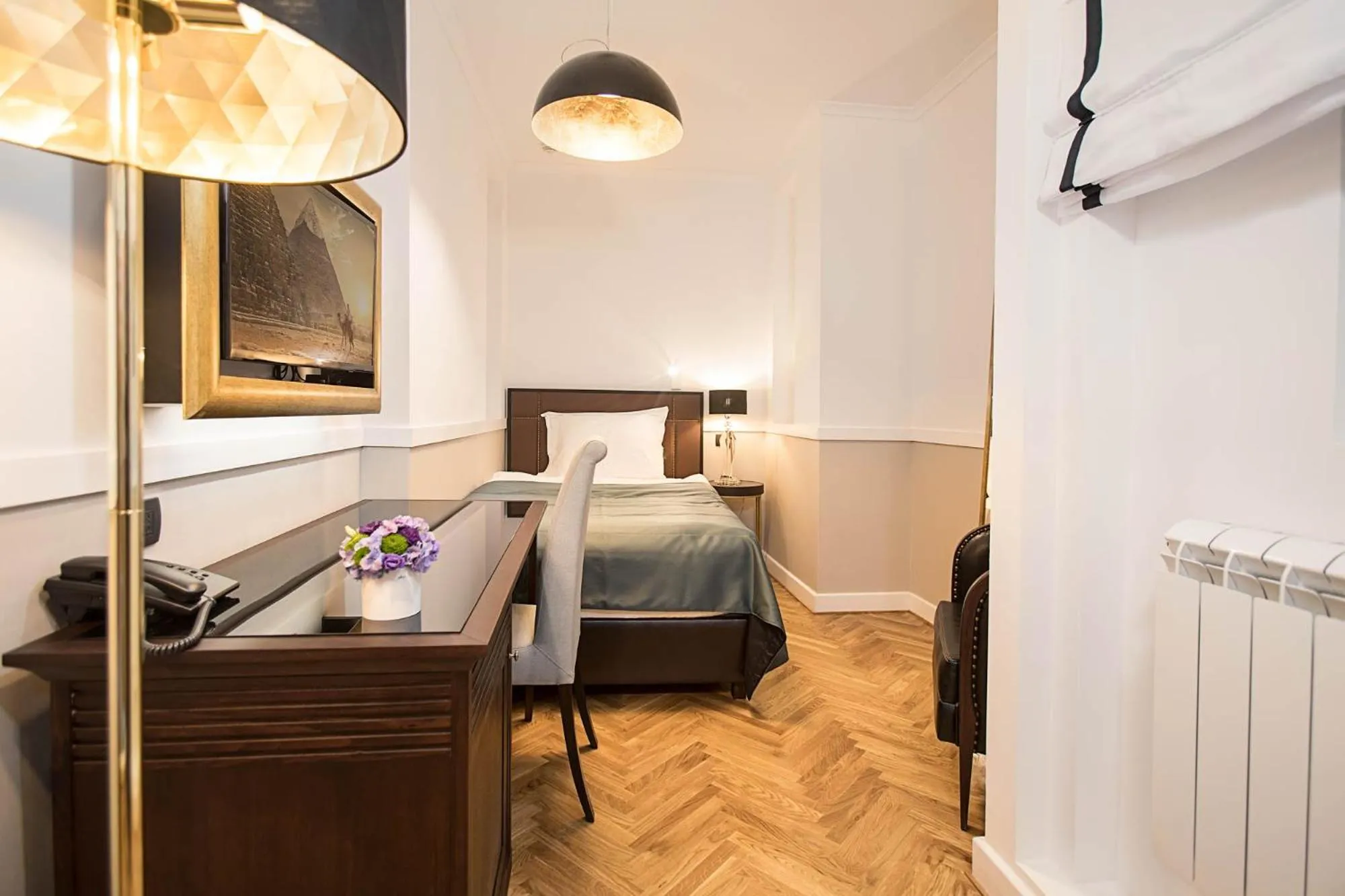 Bed in Hotel Majestic