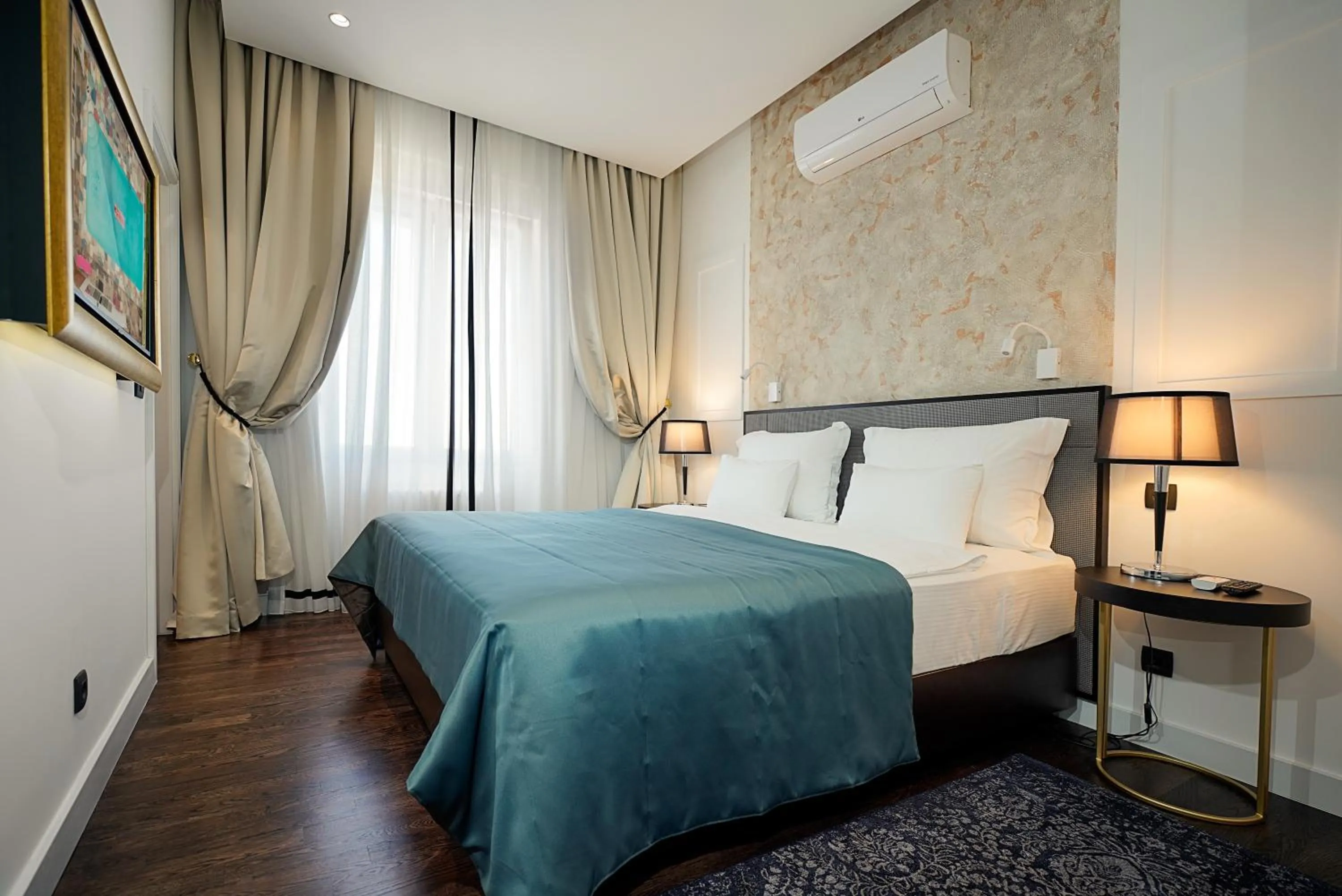 Bedroom, Bed in Hotel Majestic