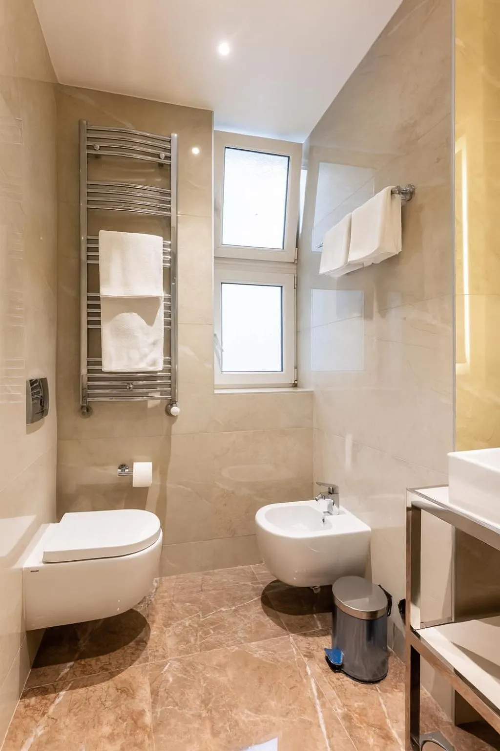 Toilet in Hotel Majestic