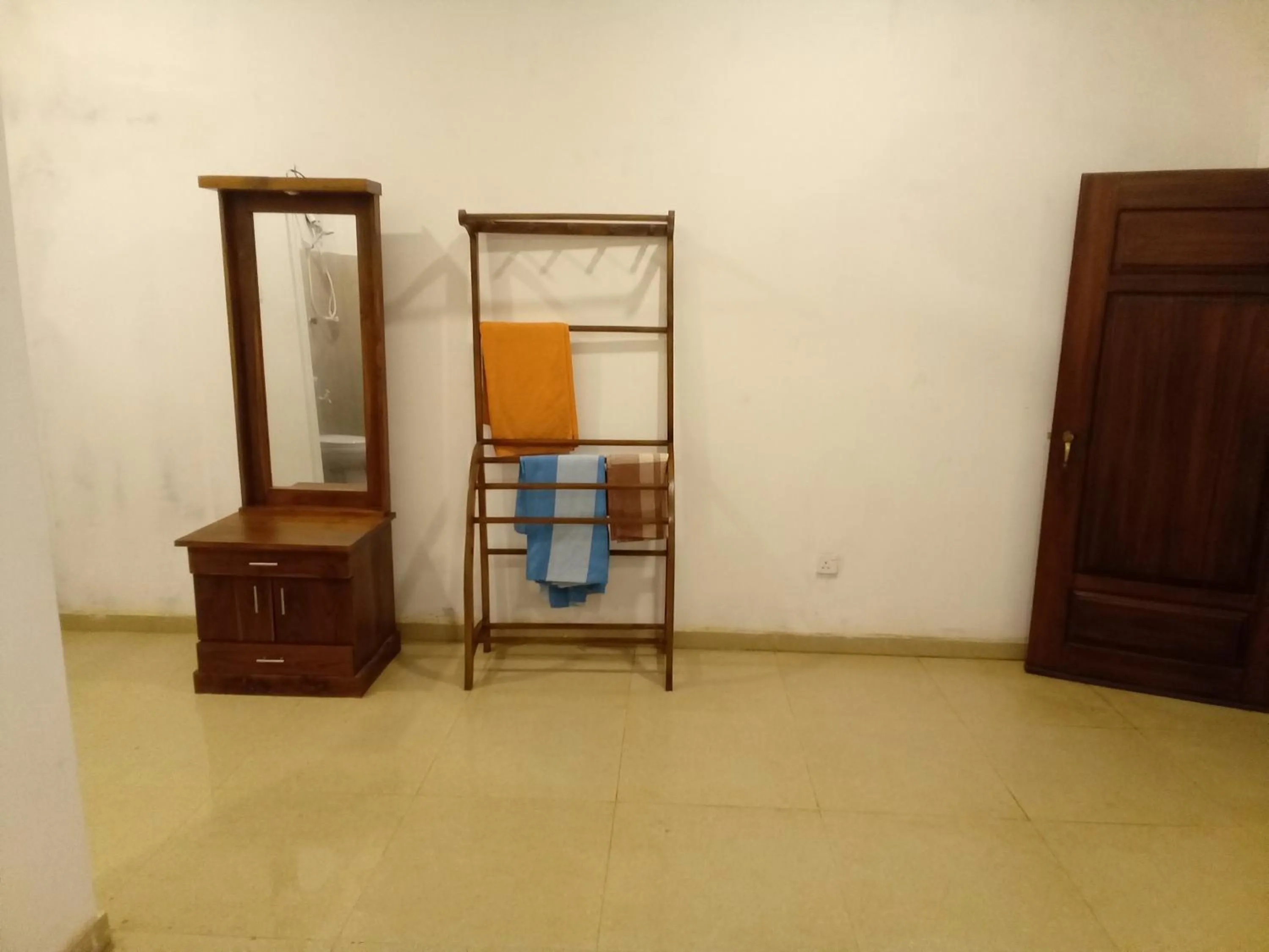 Kusuma's Lazy Left hostel