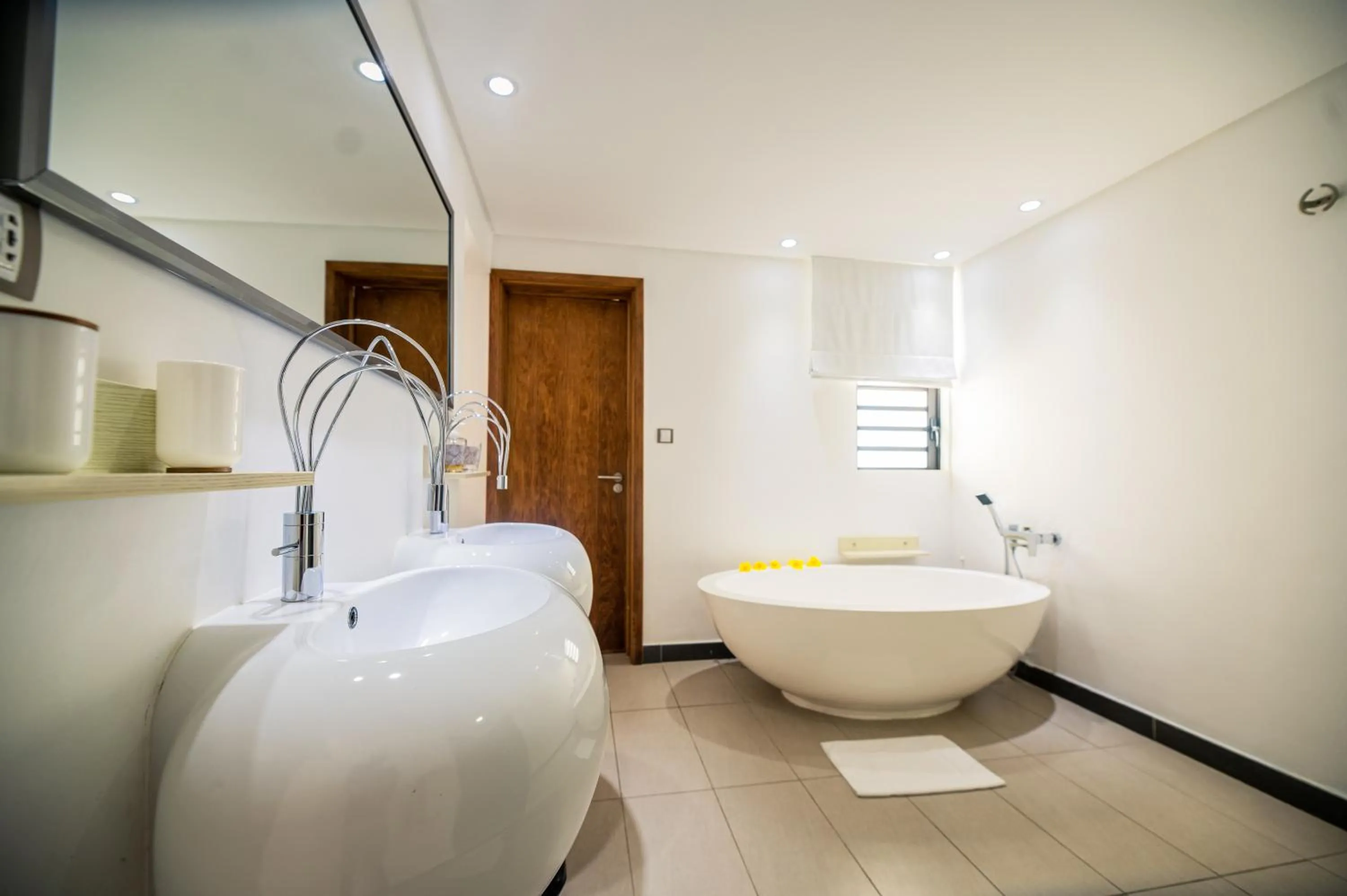 Bathroom in Toparadis Guest House