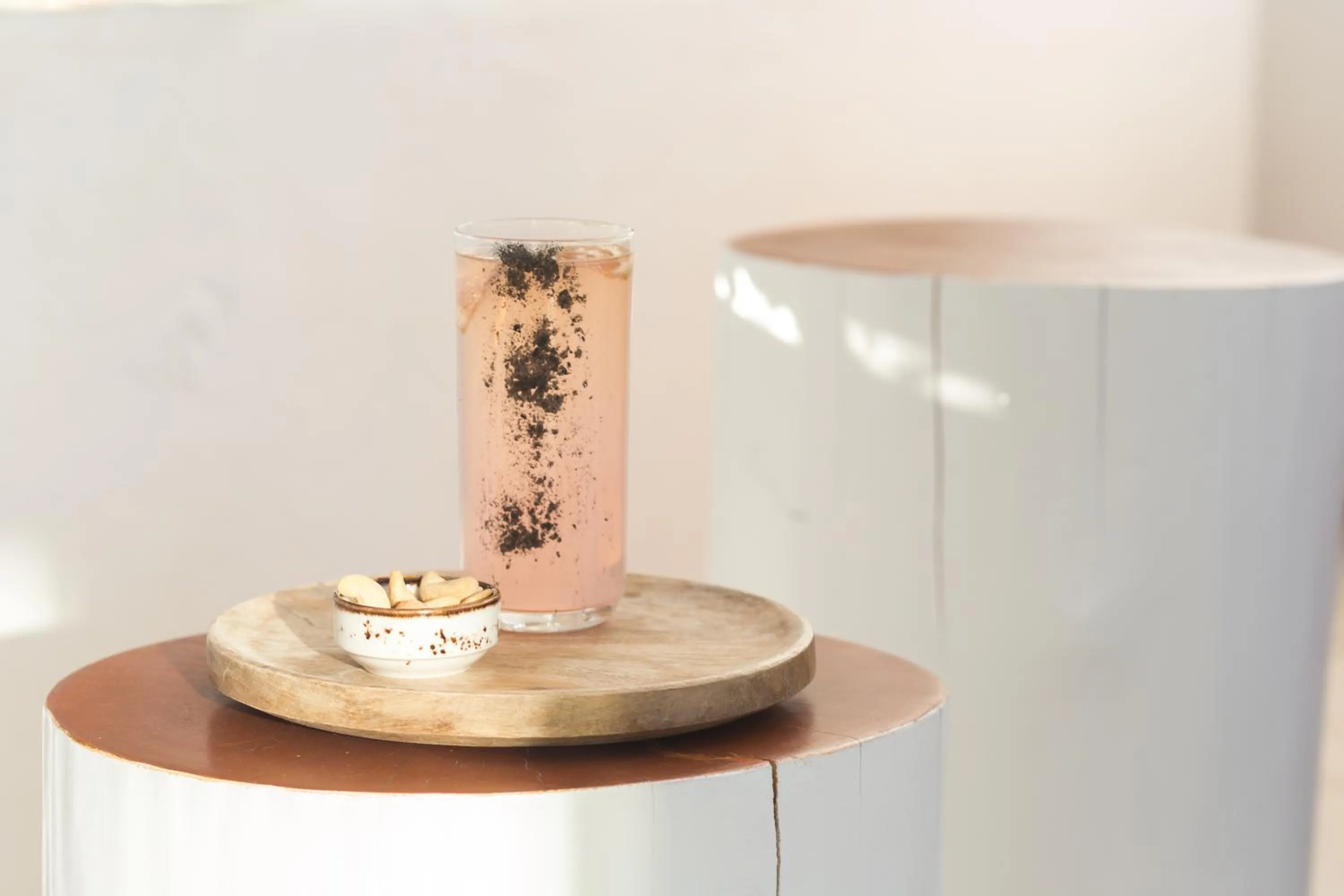 Food and drinks in 18 Grapes Hotel