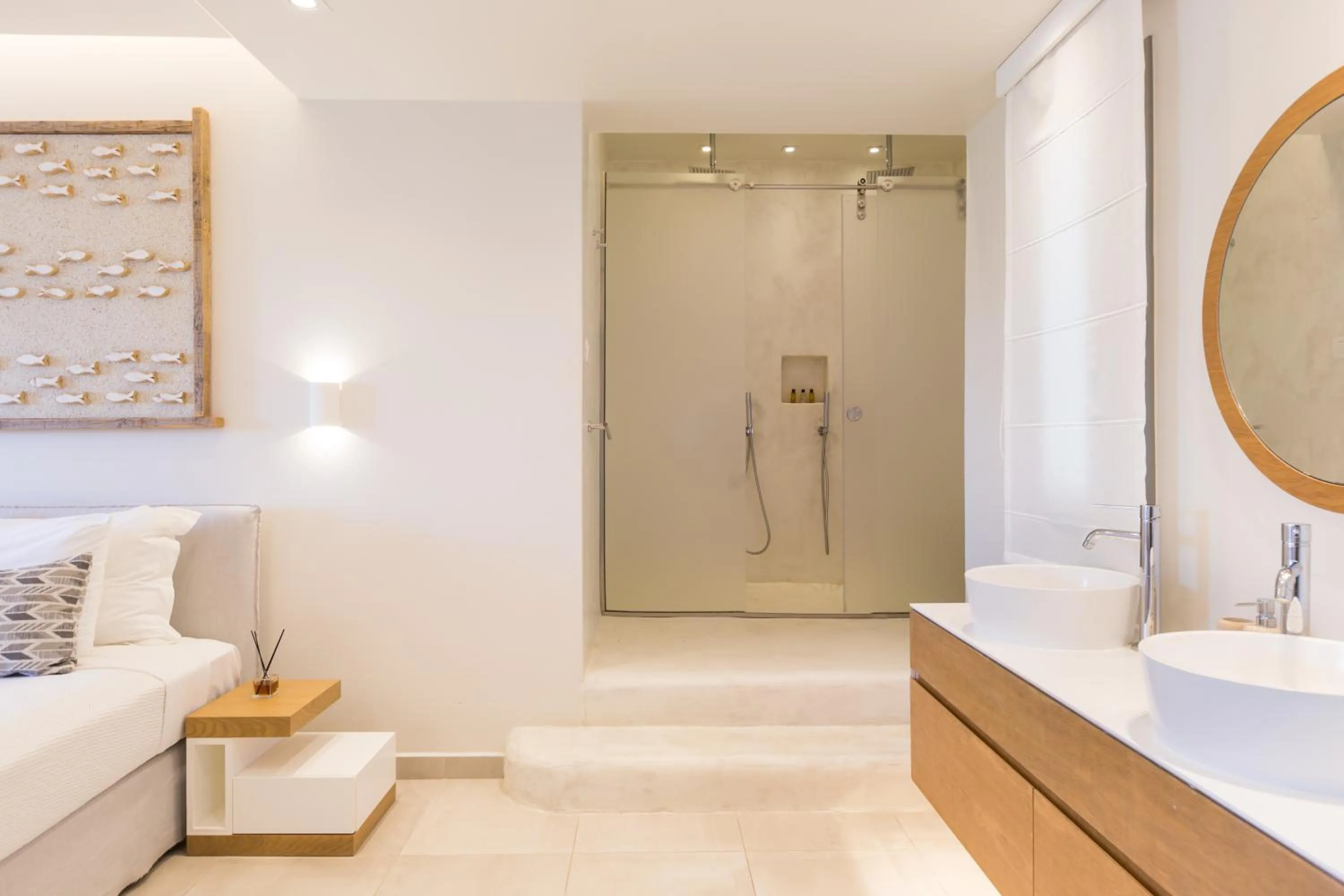 Shower in 18 Grapes Hotel