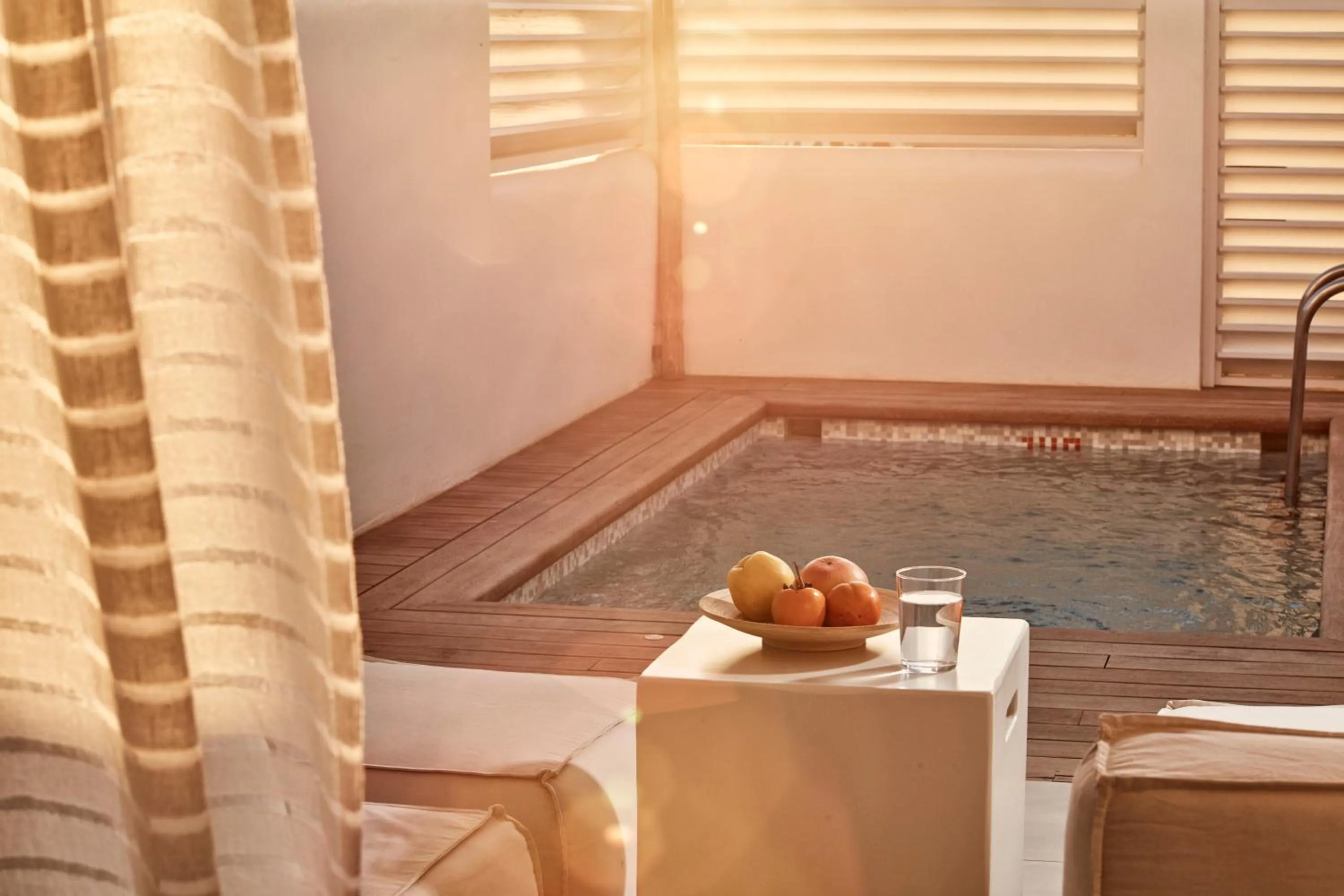 Pool view in 18 Grapes Hotel