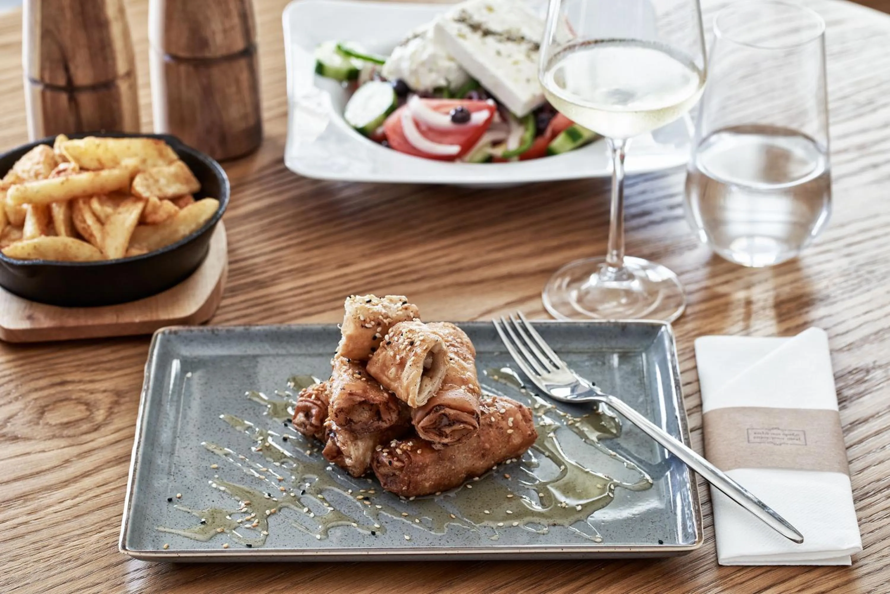 Food and drinks in 18 Grapes Hotel