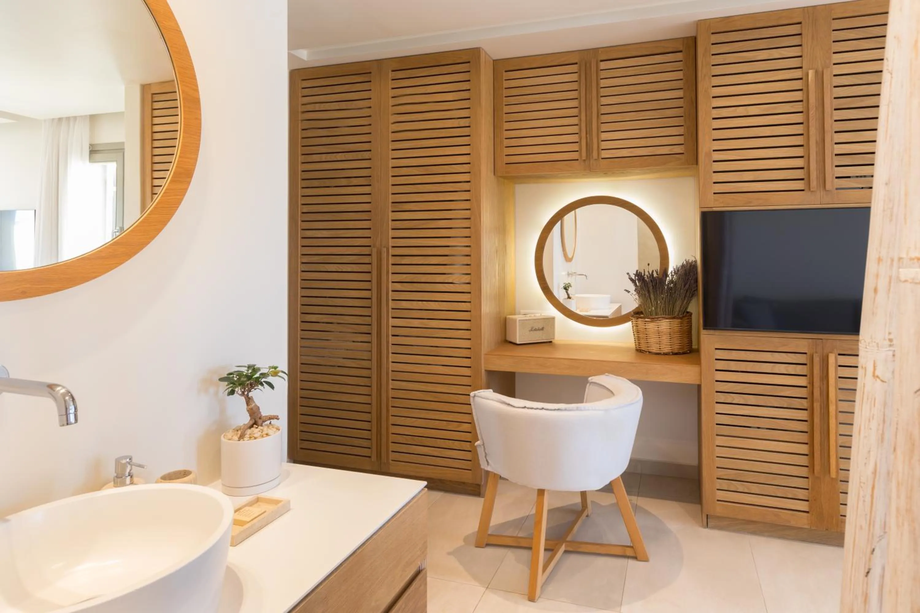 Bathroom in 18 Grapes Hotel