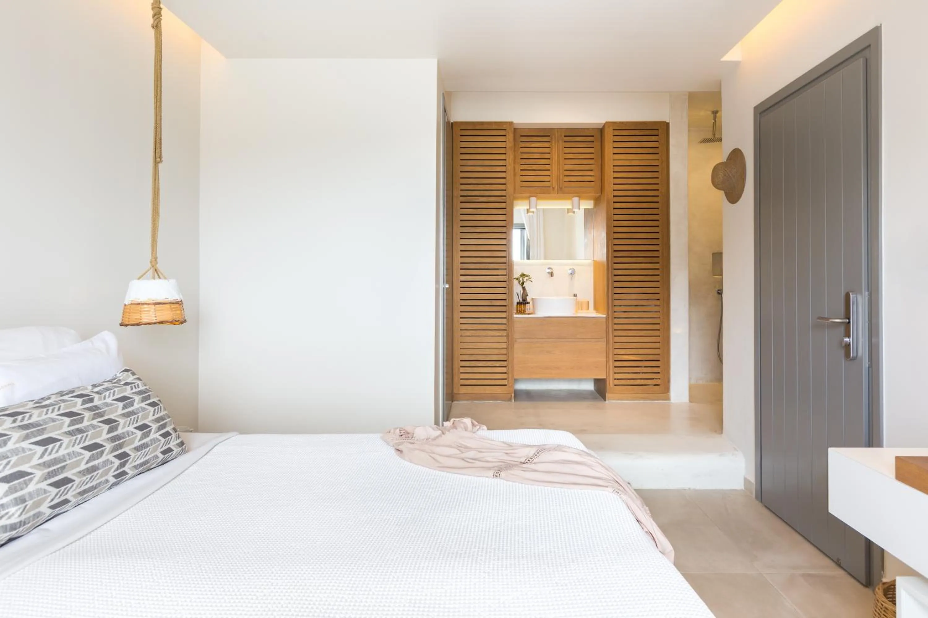 Bedroom, Bed in 18 Grapes Hotel