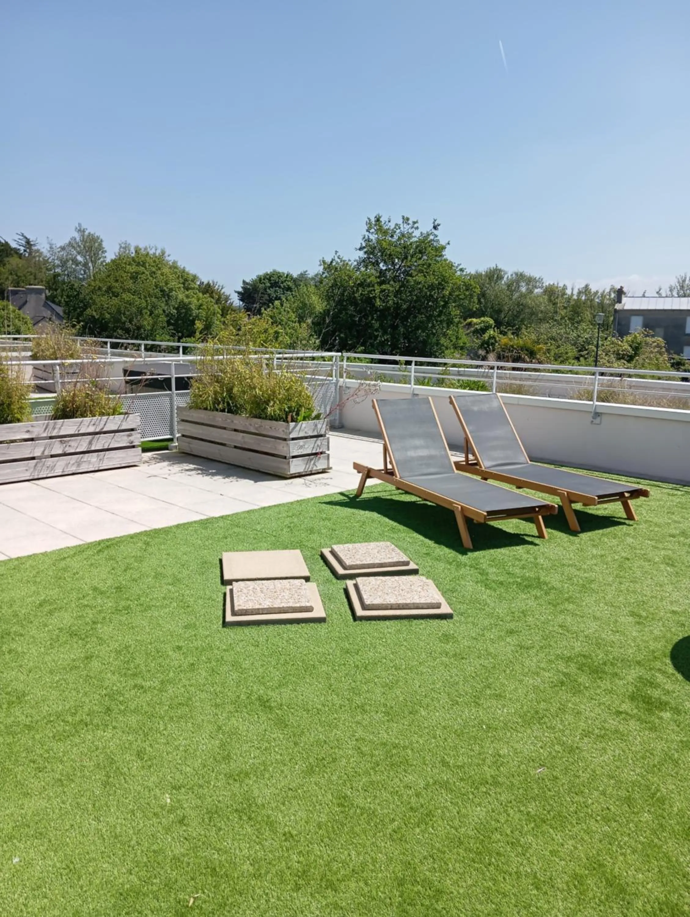Patio in Best Western Côte des Sables Plouescat