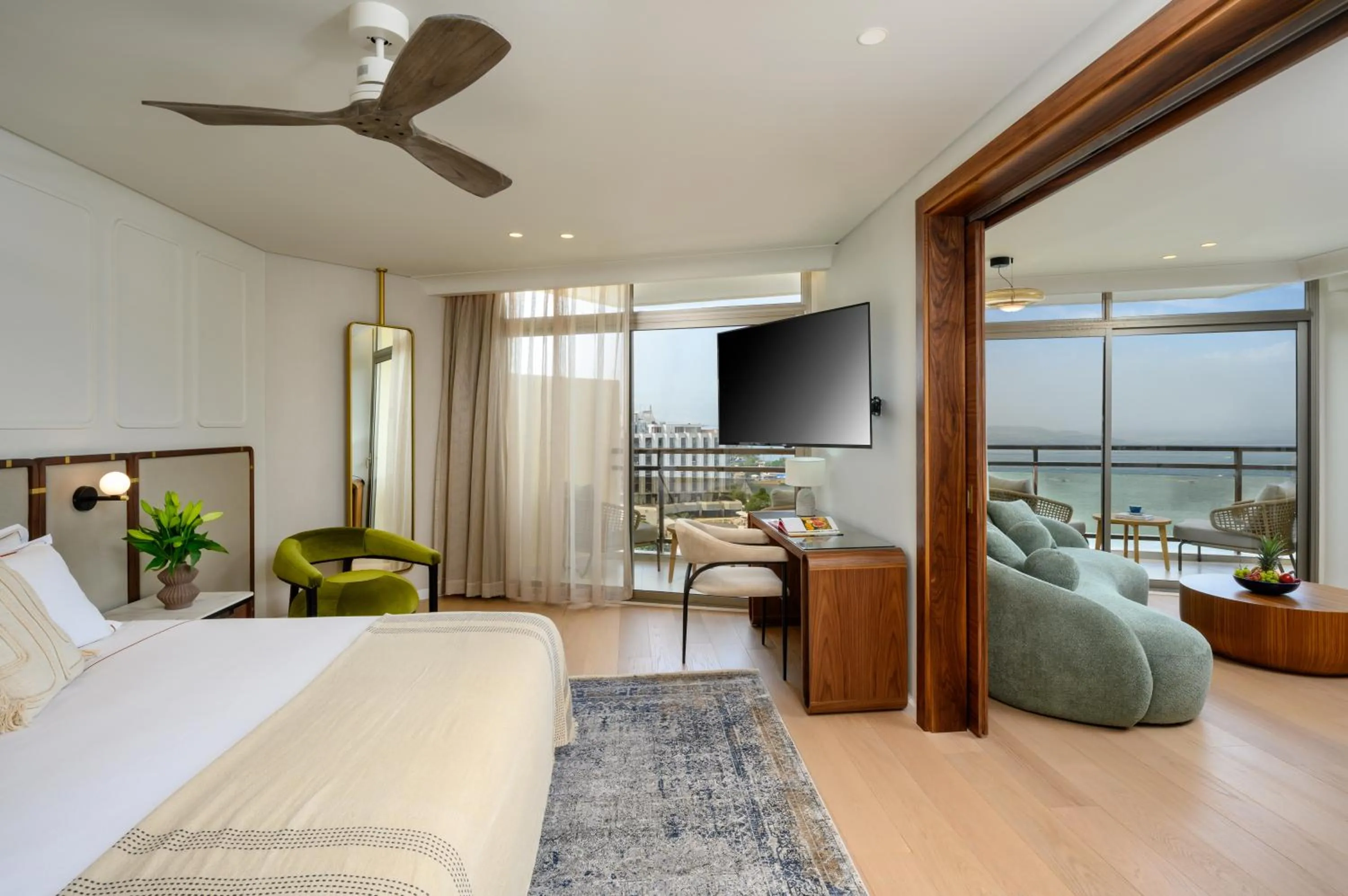 Bed in Leonardo Plaza Hotel Tiberias