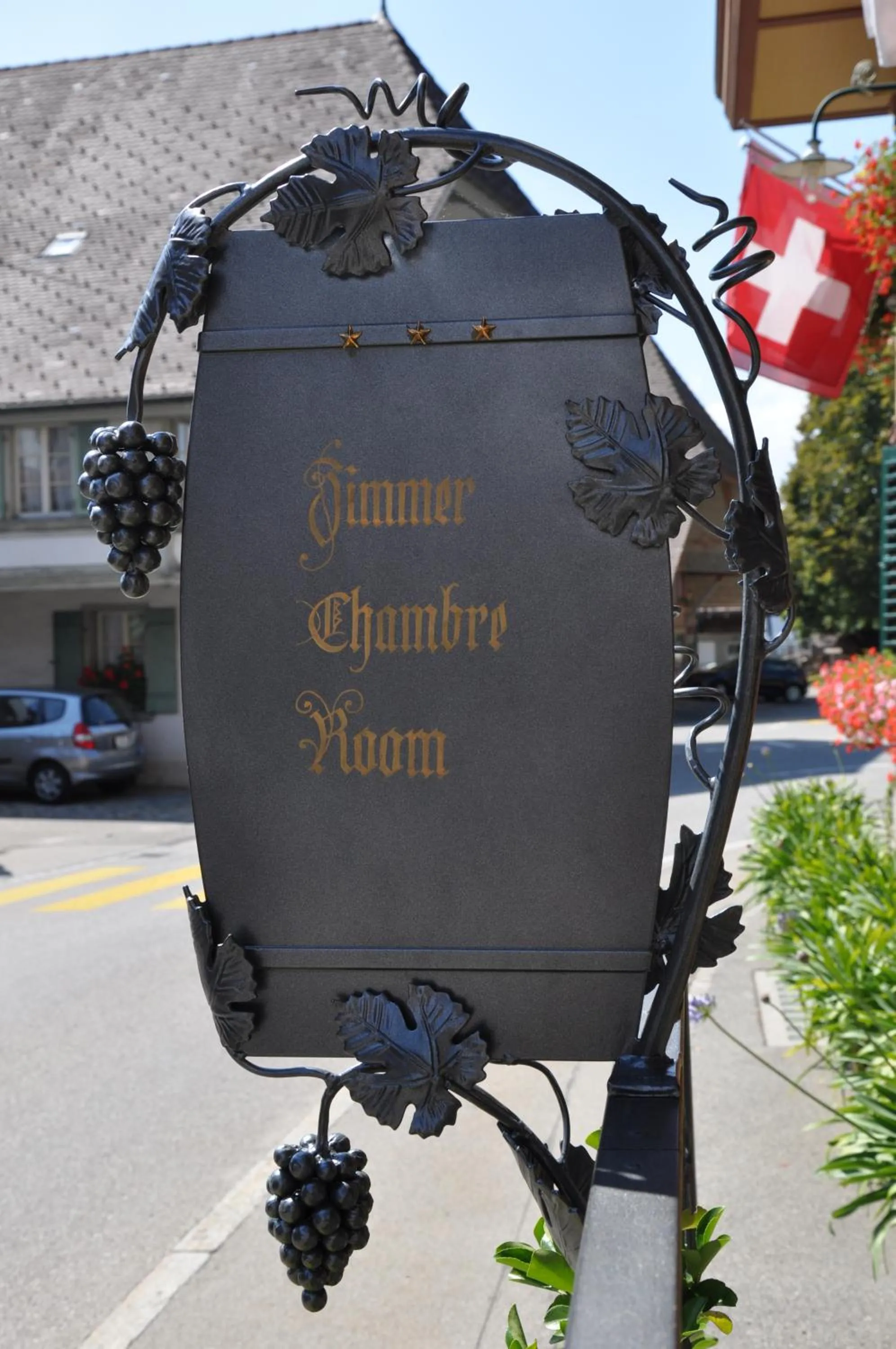 Logo/Certificate/Sign in Hotel Bären