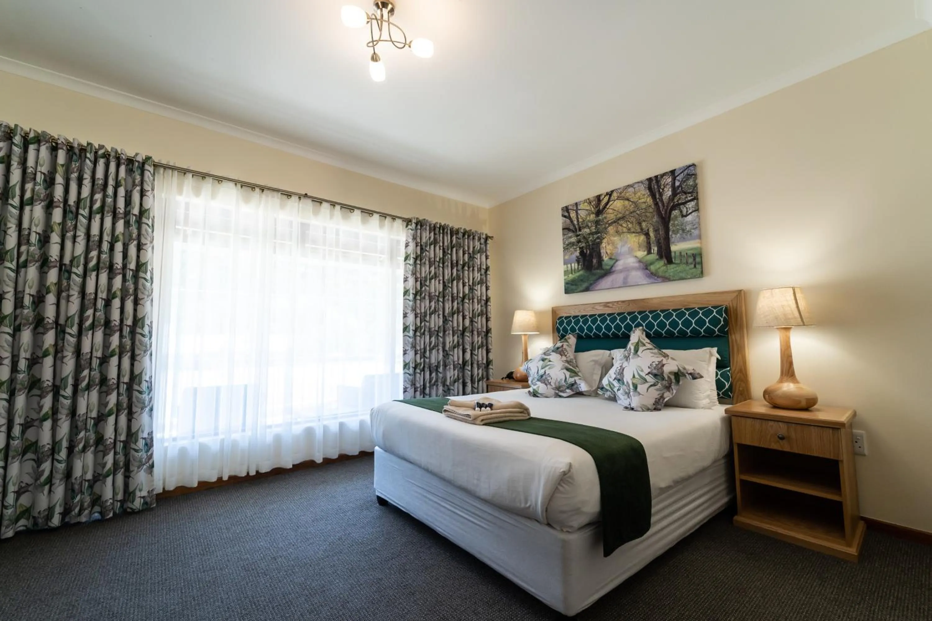 Photo of the whole room, Bed in Gooderson Drakensberg Gardens Golf & Spa Resort