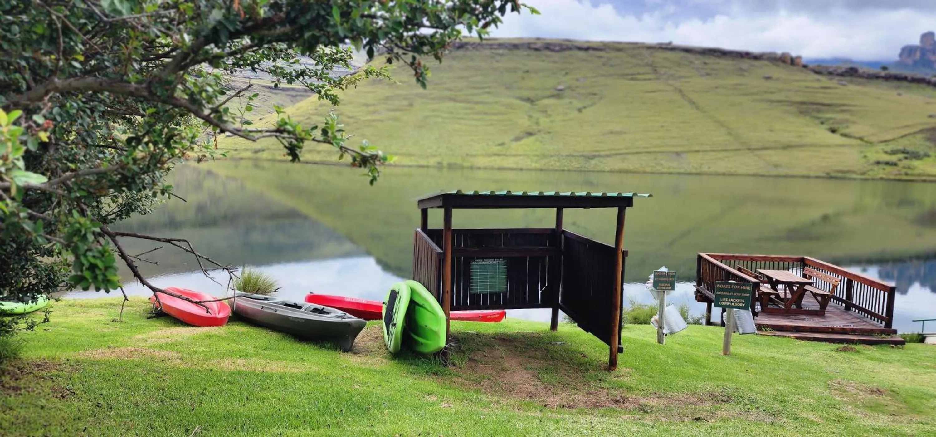 Canoeing in Gooderson Drakensberg Gardens Golf & Spa Resort