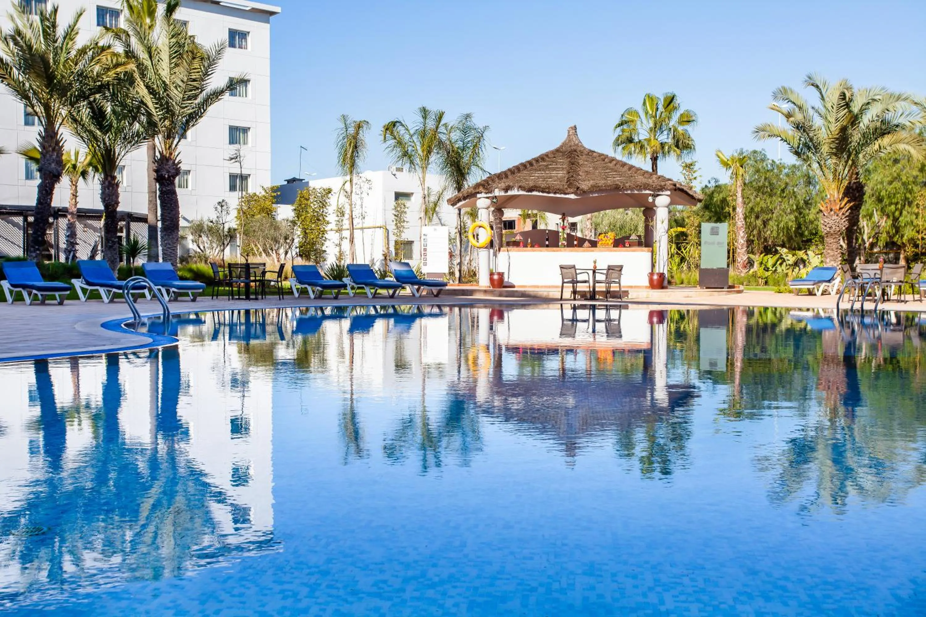 Swimming pool in Relax Hotel Airport Nouasseur