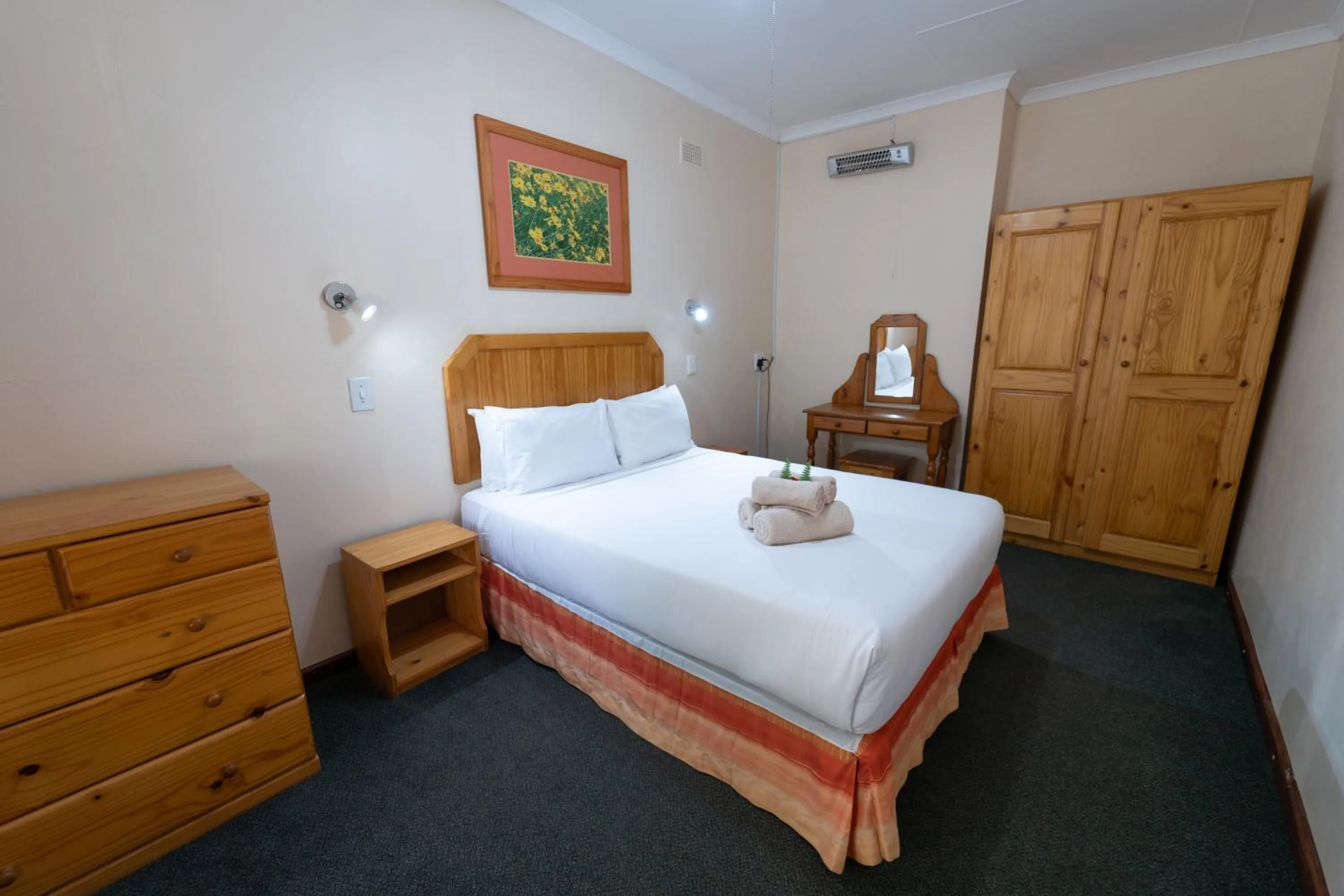 Bedroom, Bed in Gooderson Natal Spa Hot Springs Resort