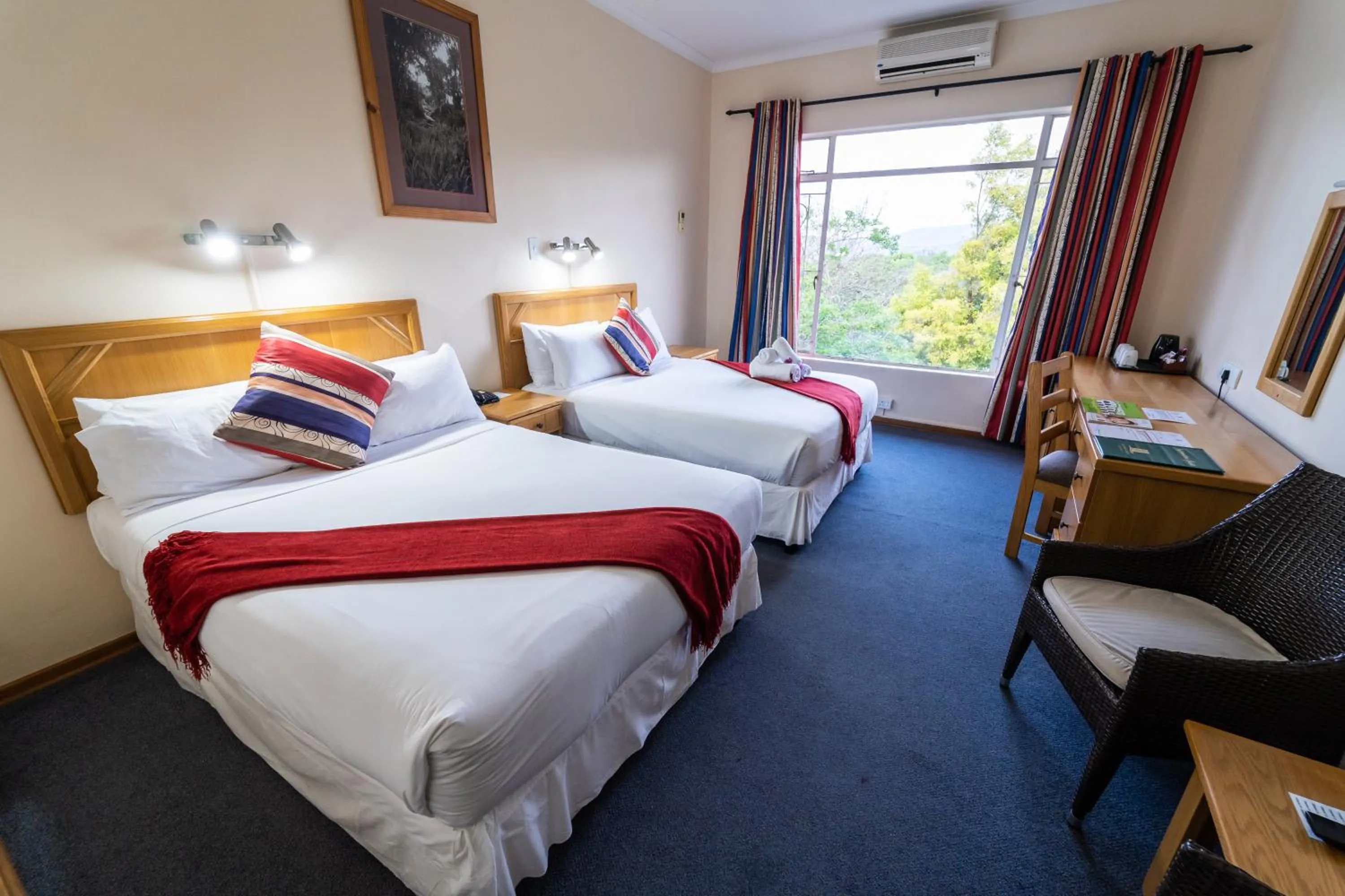 Bedroom, Bed in Gooderson Natal Spa Hot Springs Resort