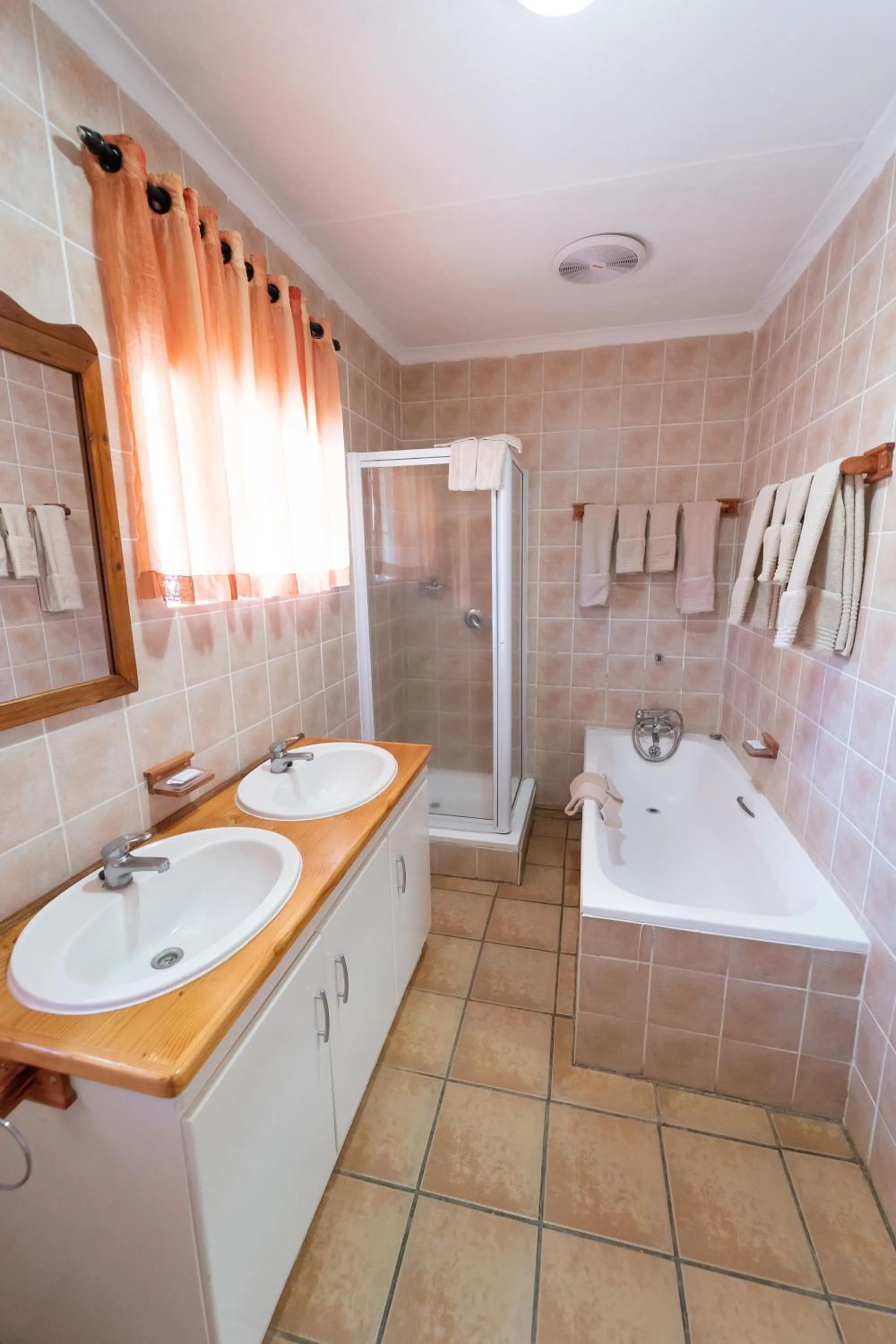 Bathroom in Gooderson Natal Spa Hot Springs Resort