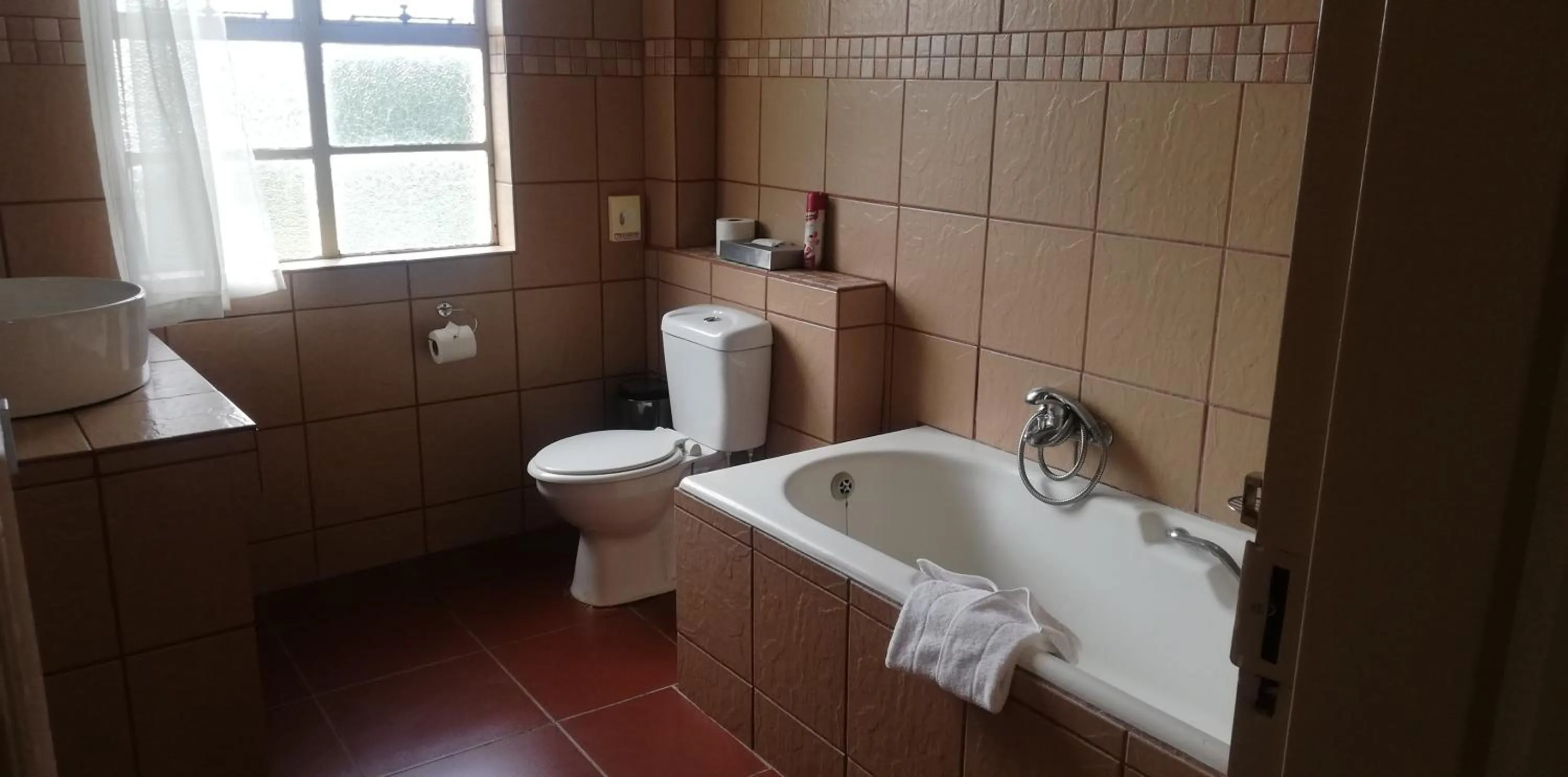 Bathroom in Gooderson Natal Spa Hot Springs Resort