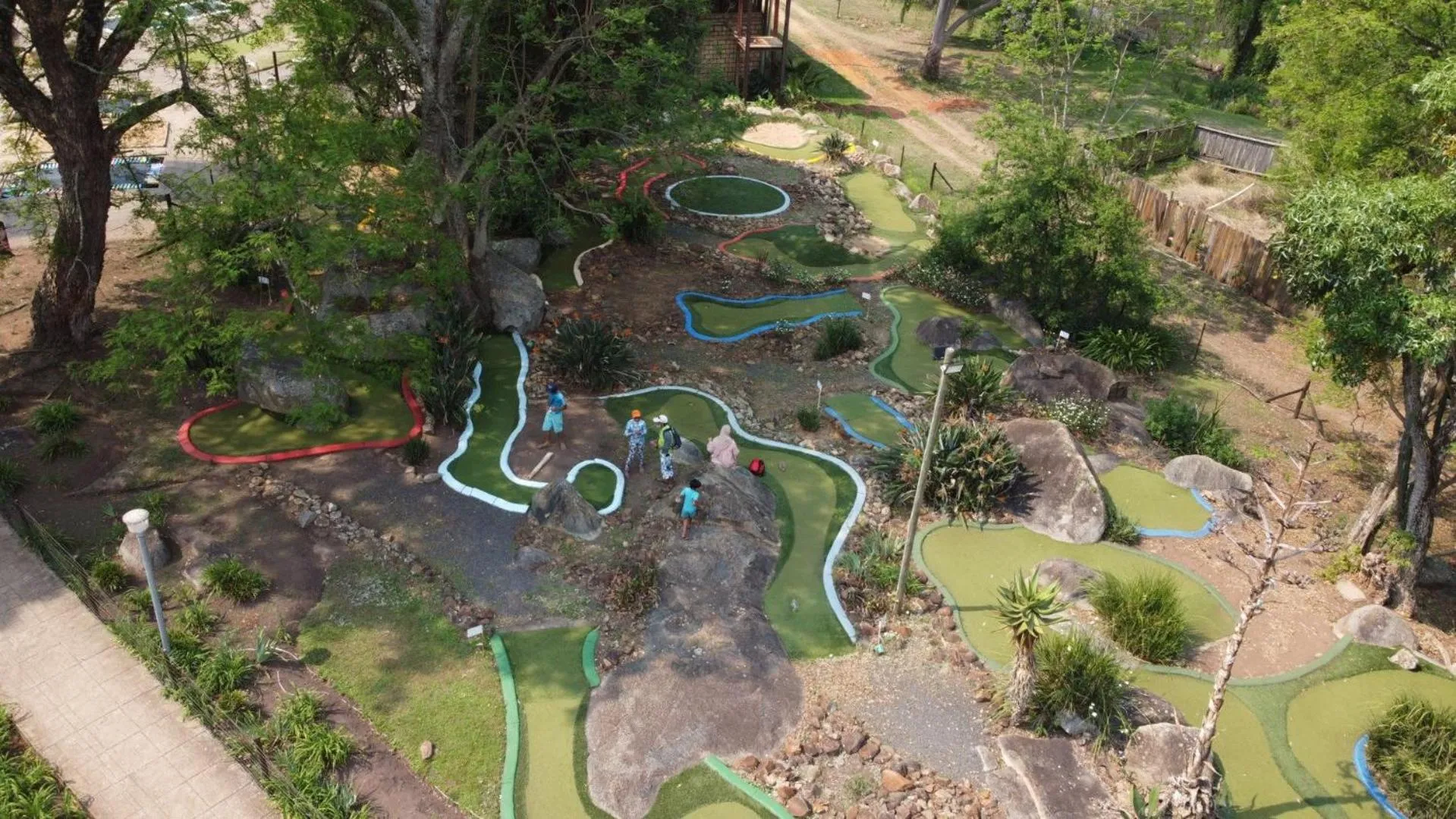 Minigolf in Gooderson Natal Spa Hot Springs Resort
