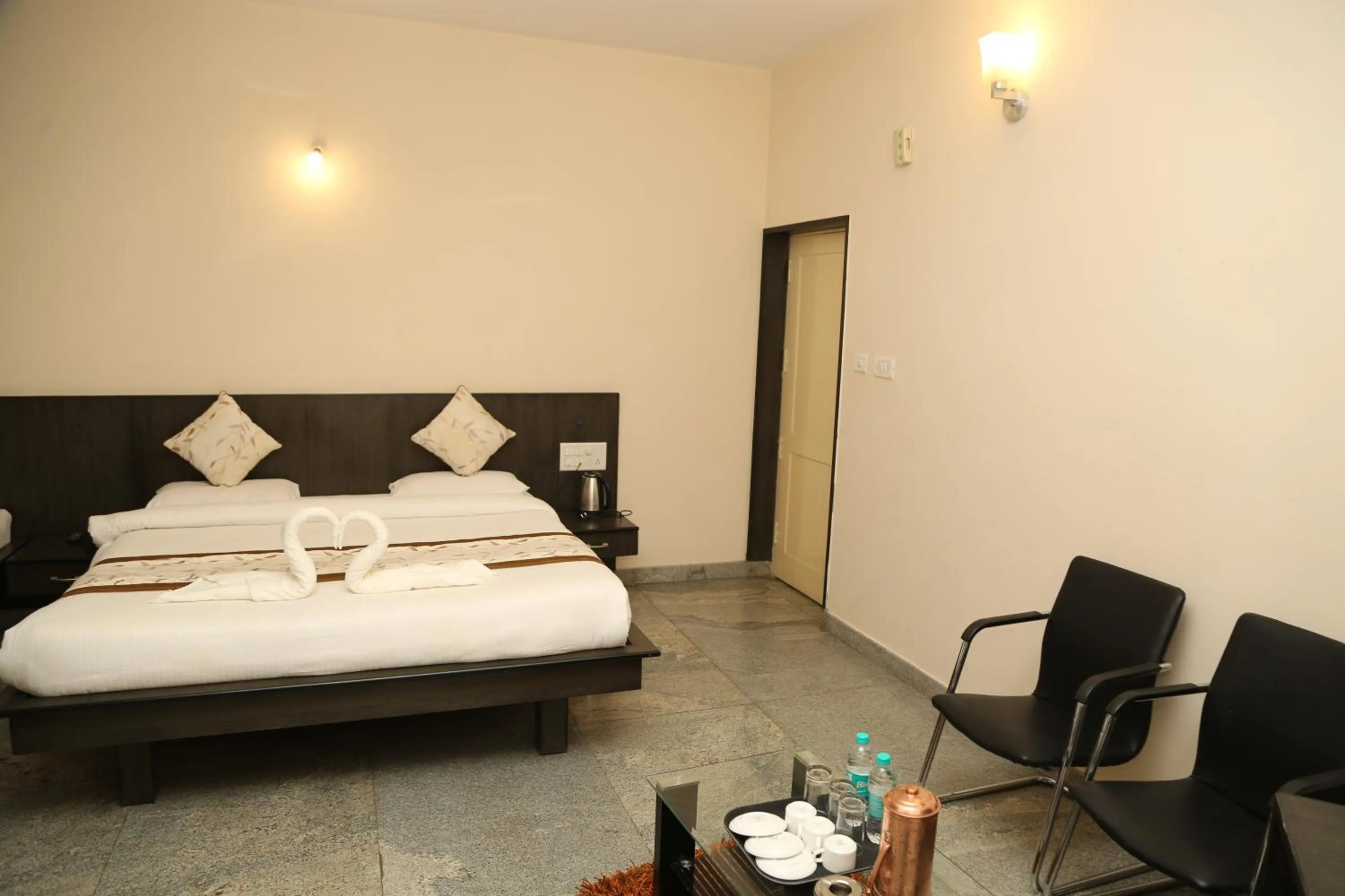 Photo of the whole room in Soundarya Hotel