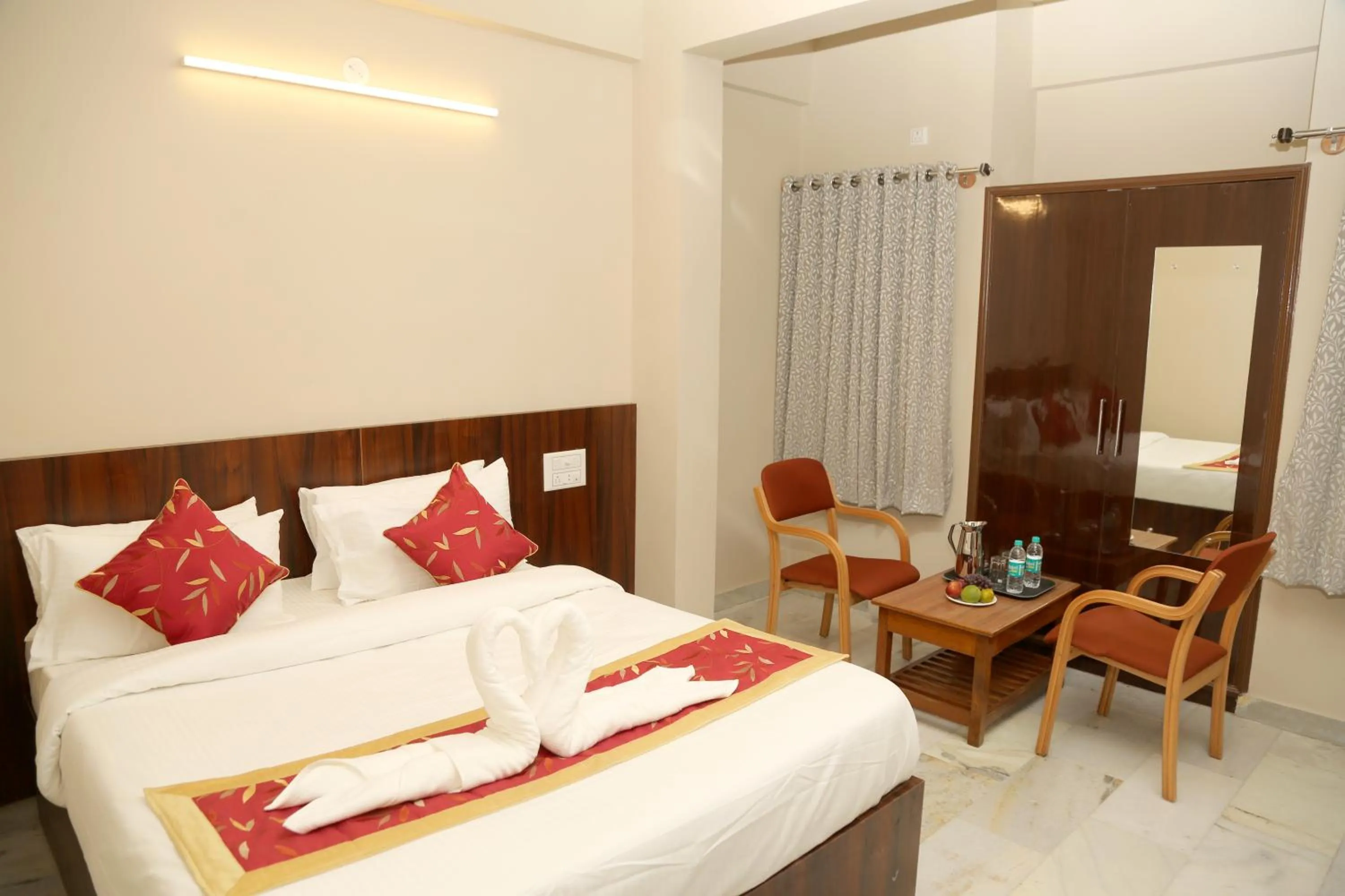 Photo of the whole room in Soundarya Hotel