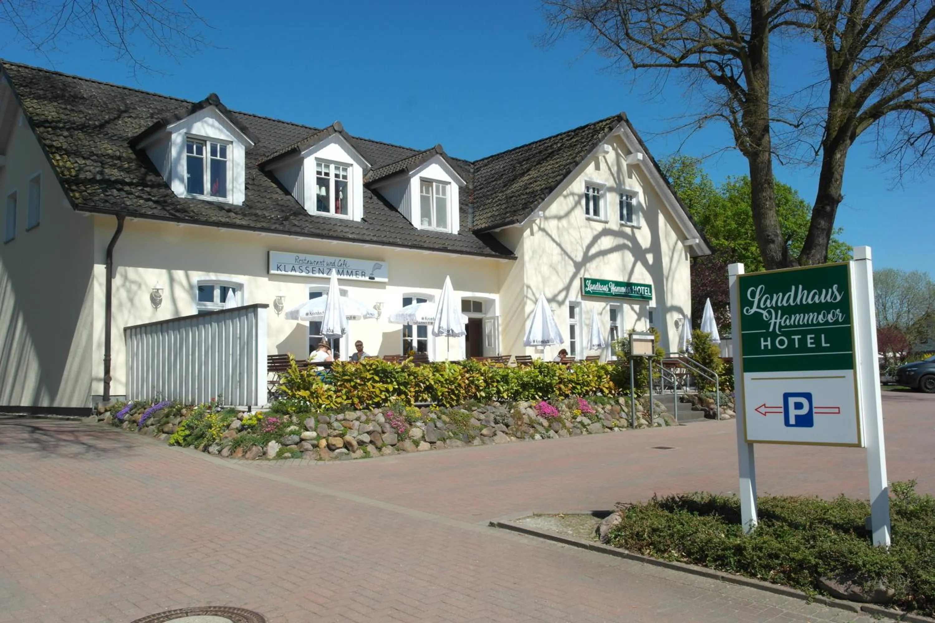 Parking in Landhaus Hammoor Stieper Gastronomie GmbH