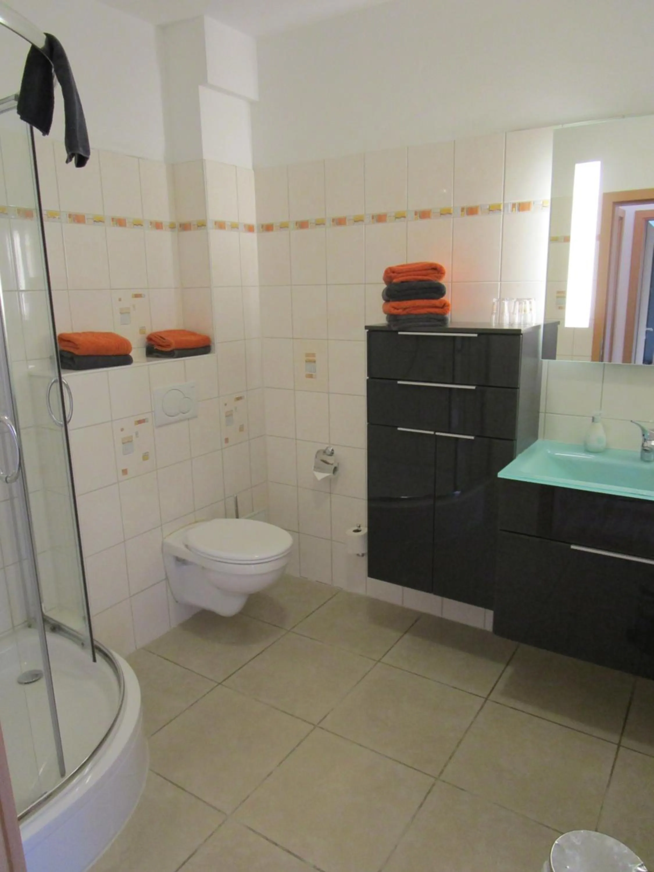 Bathroom in Landhaus Hammoor Stieper Gastronomie GmbH