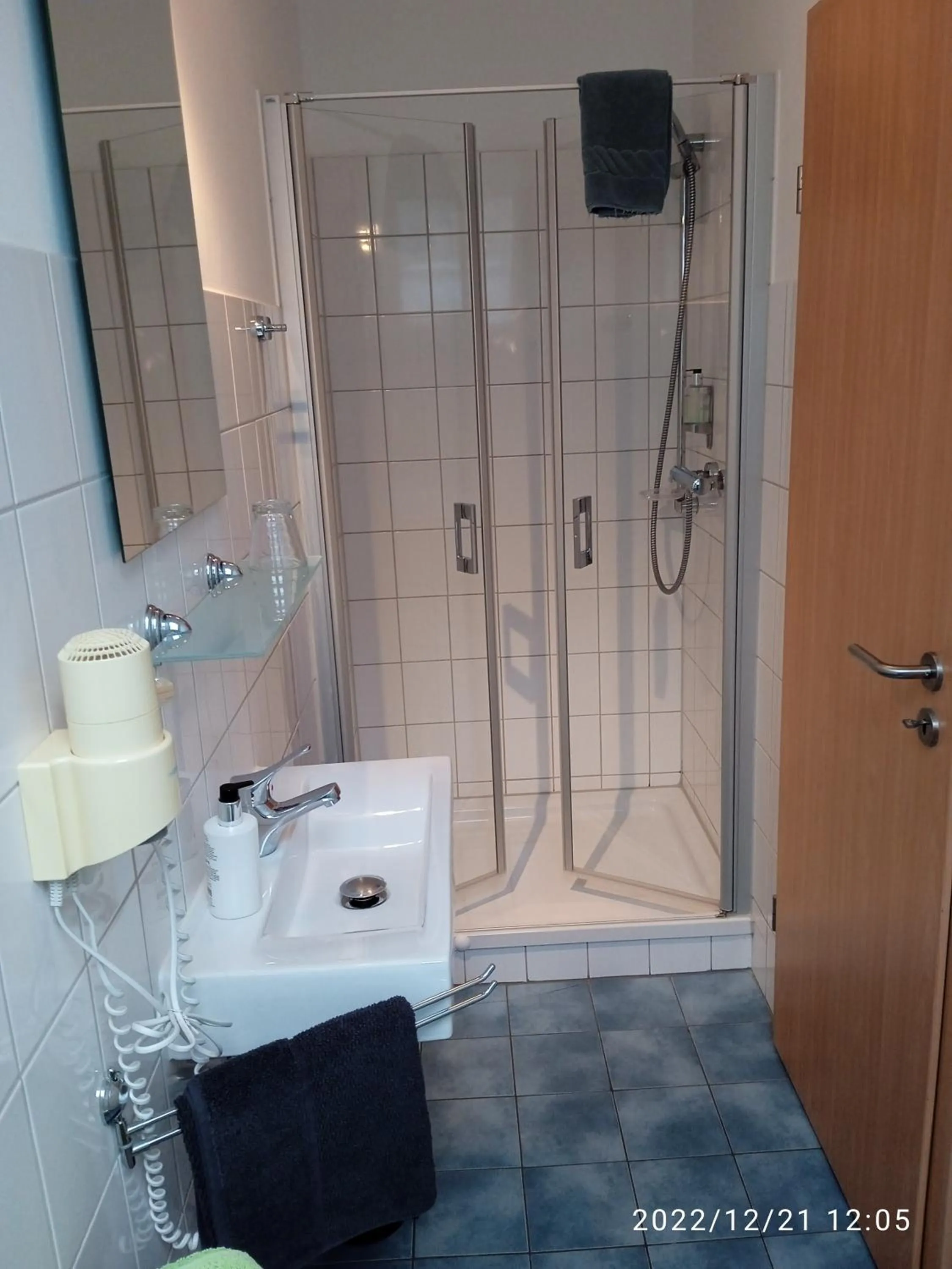 Bathroom in Landhaus Hammoor Stieper Gastronomie GmbH