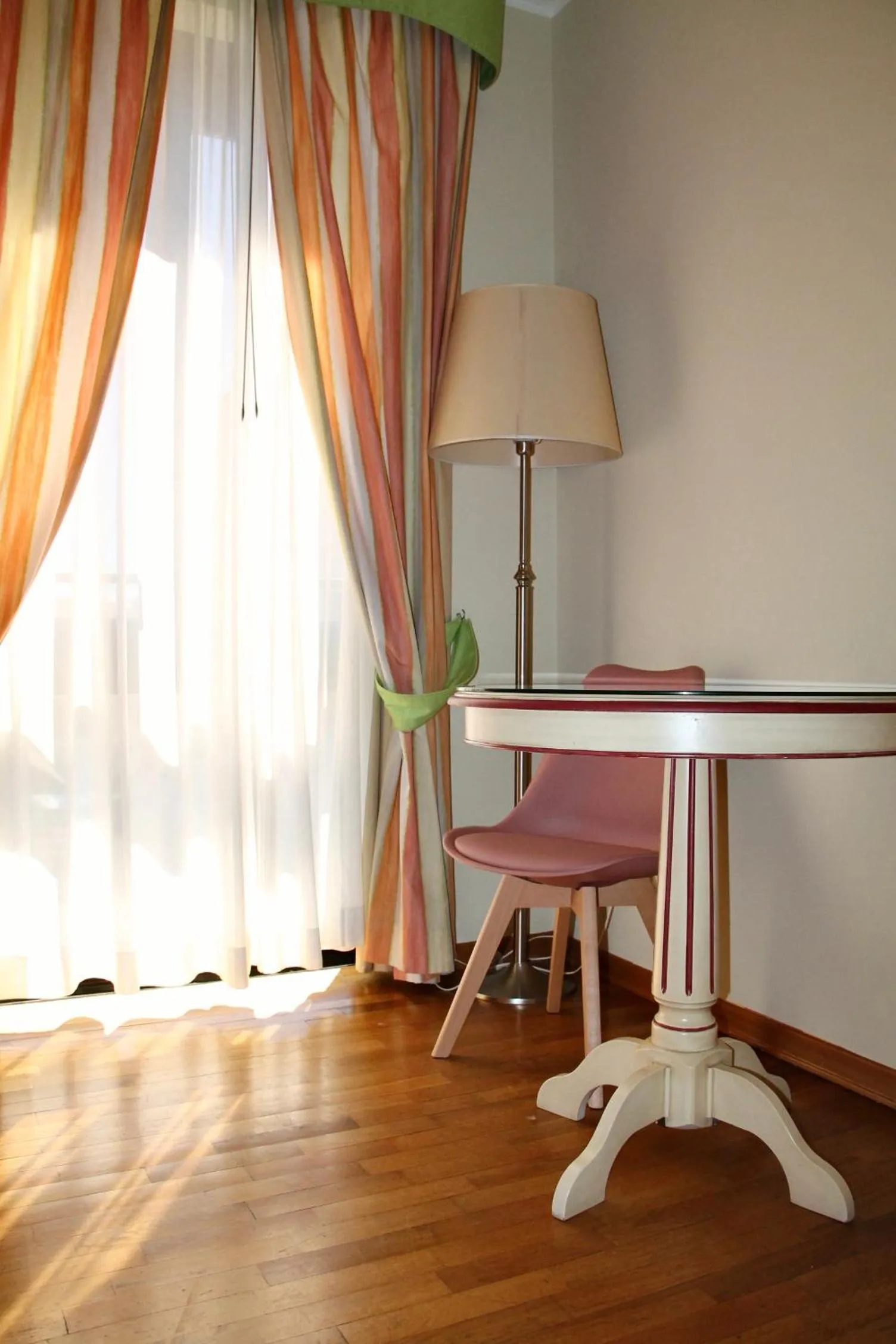 Decorative detail in Hotel Matteotti