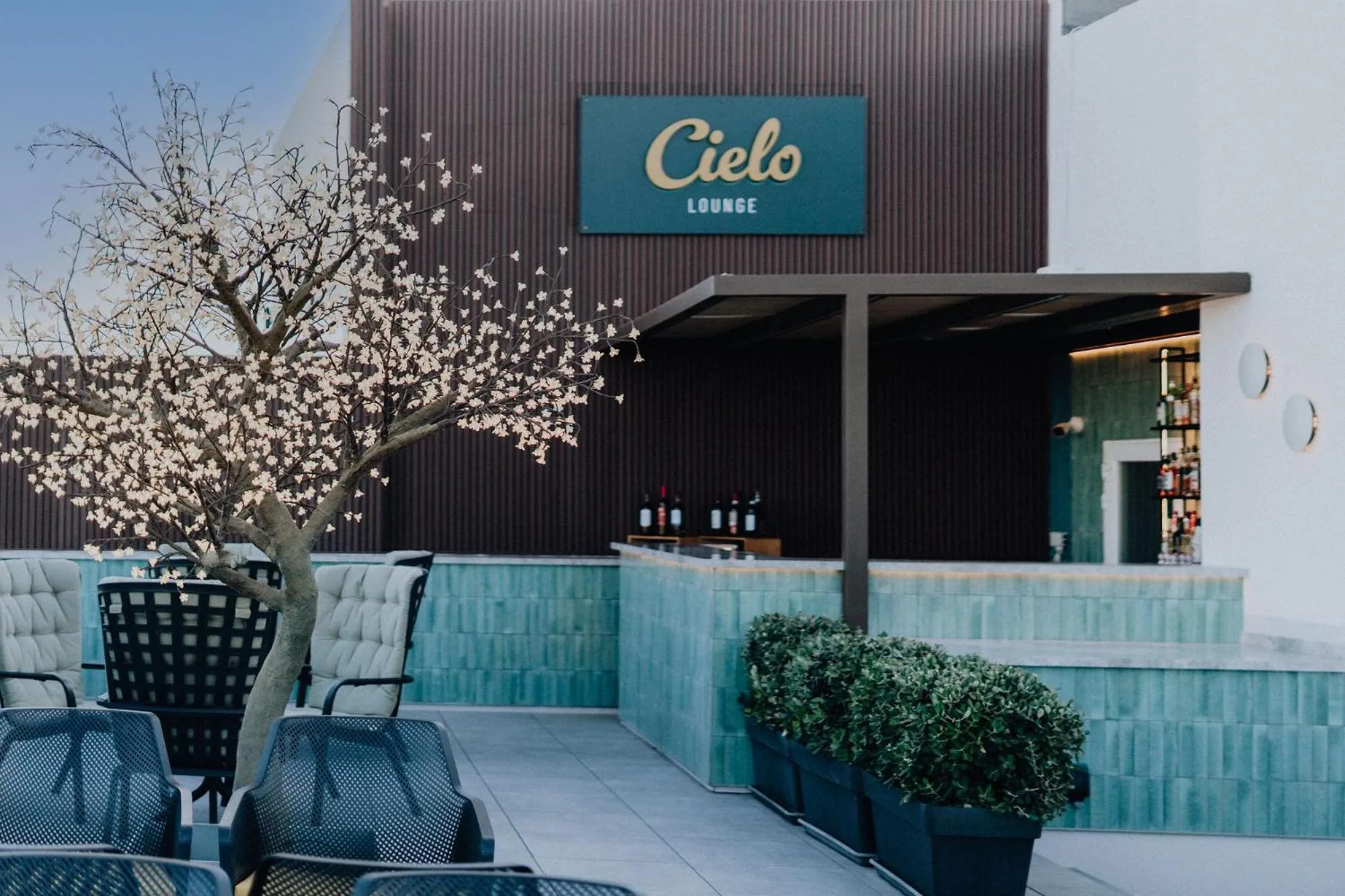 Lounge or bar in Waterfront