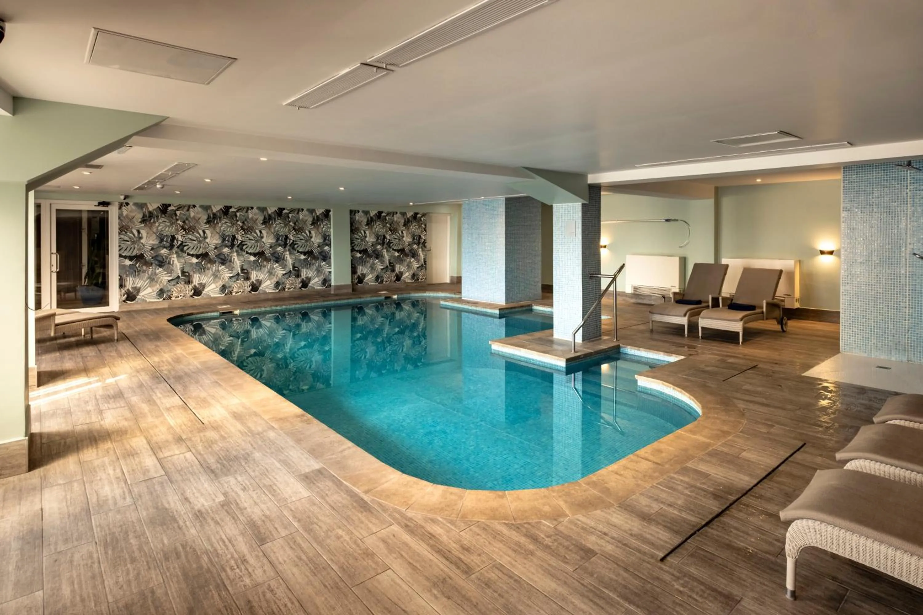 Swimming pool in Waterfront