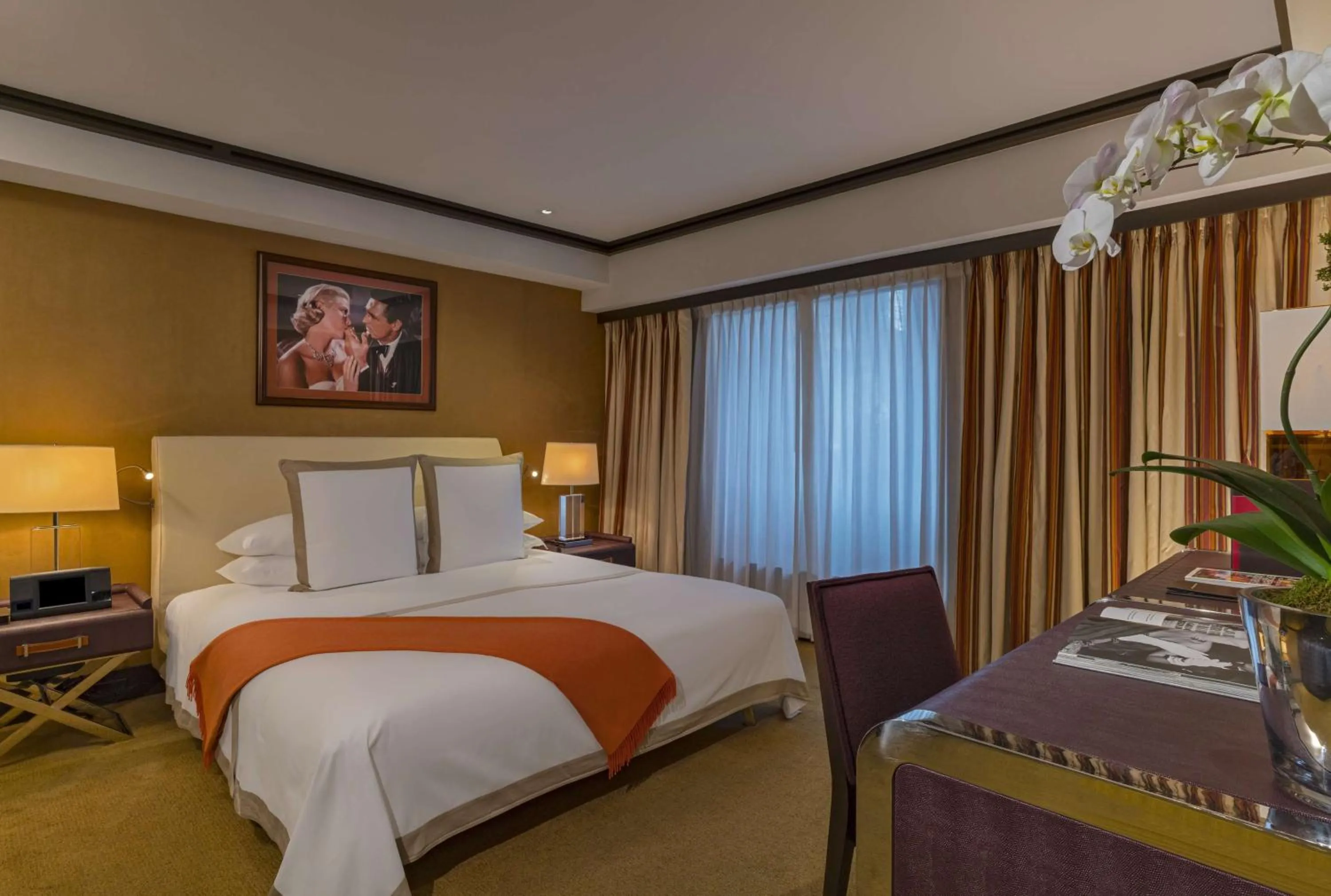 Photo of the whole room, Bed in The Chatwal, The Unbound Collection by Hyatt