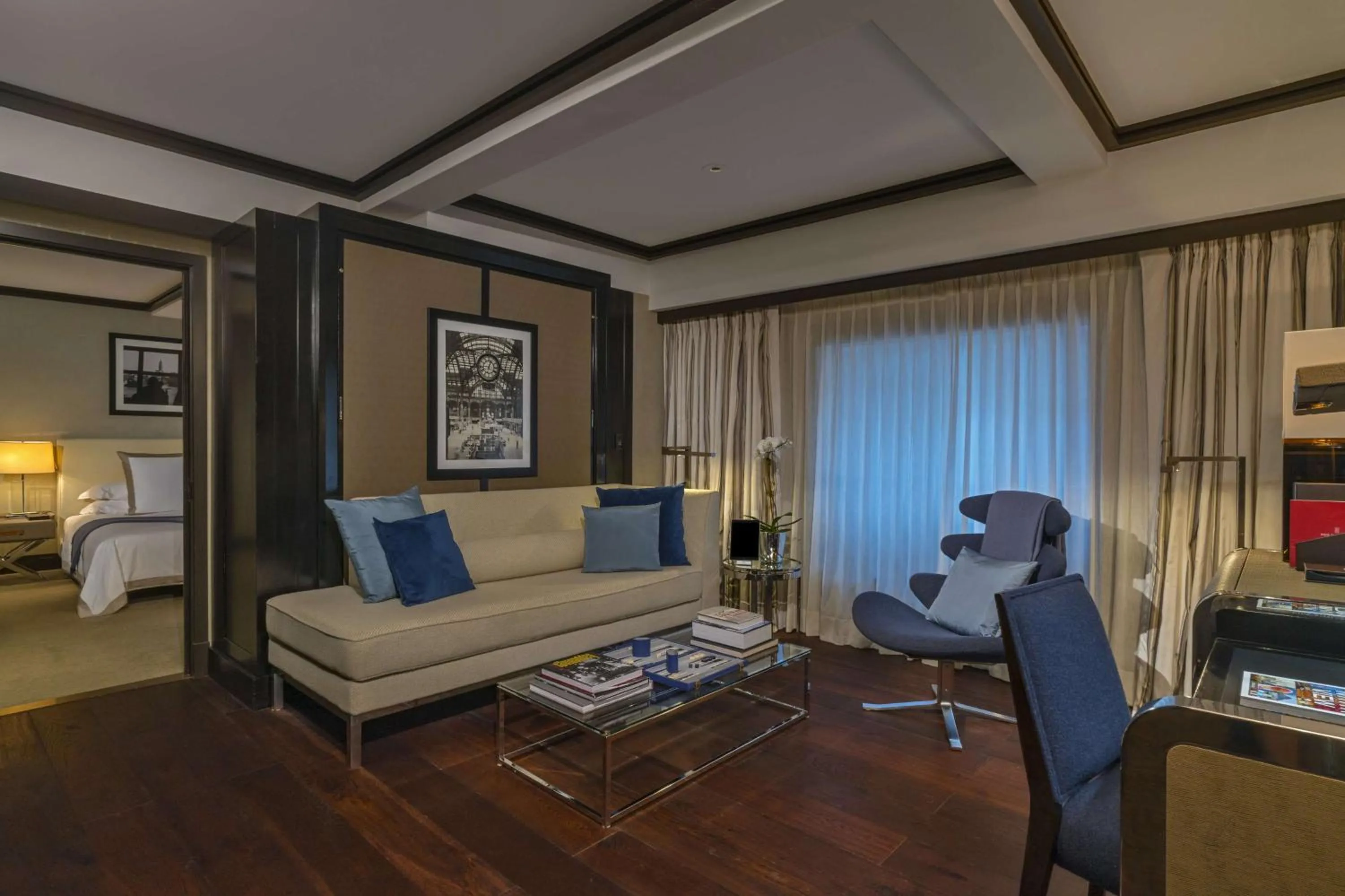 Photo of the whole room, Bed in The Chatwal, The Unbound Collection by Hyatt