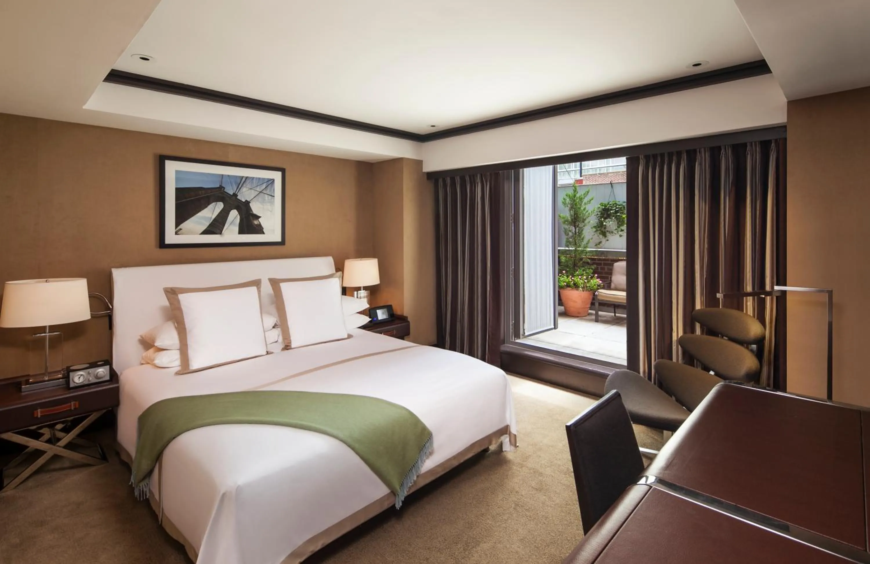 Bedroom, Bed in The Chatwal, The Unbound Collection by Hyatt