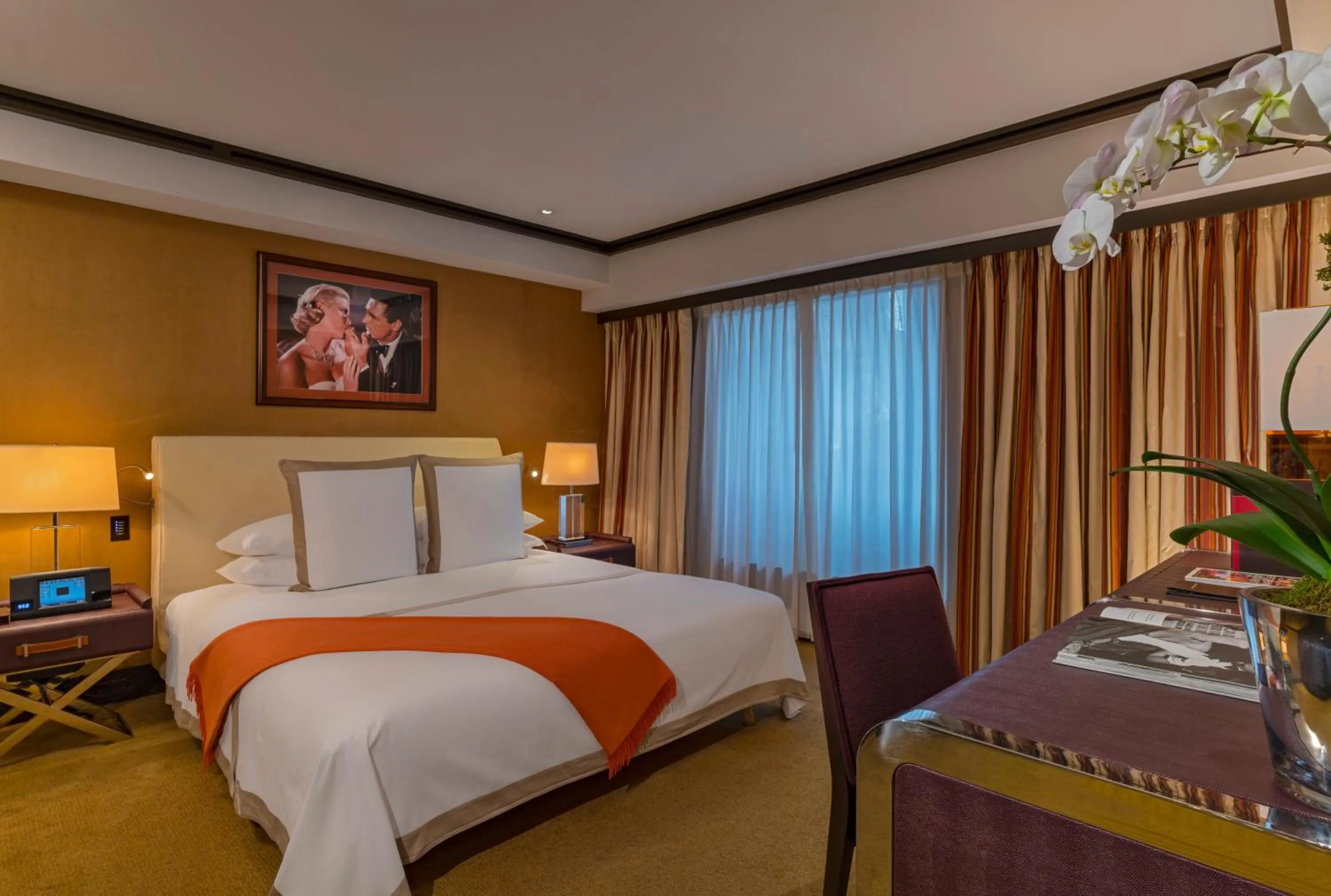 Bedroom, Bed in The Chatwal, The Unbound Collection by Hyatt