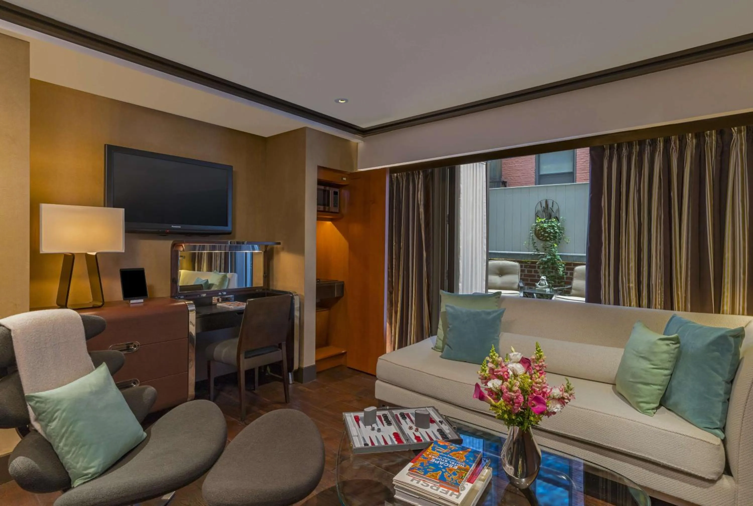 Photo of the whole room in The Chatwal, The Unbound Collection by Hyatt