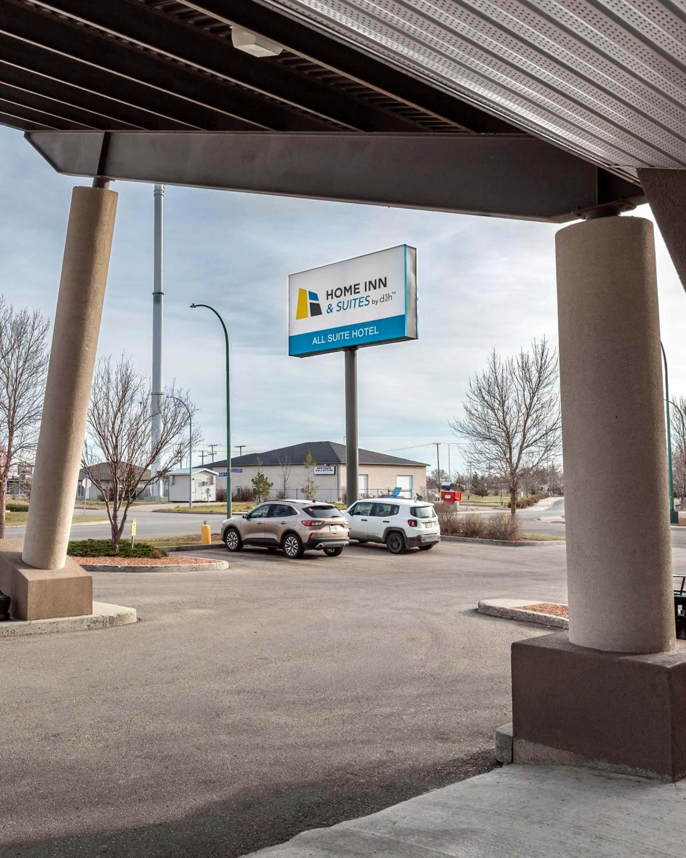 Home Inn & Suites Regina East