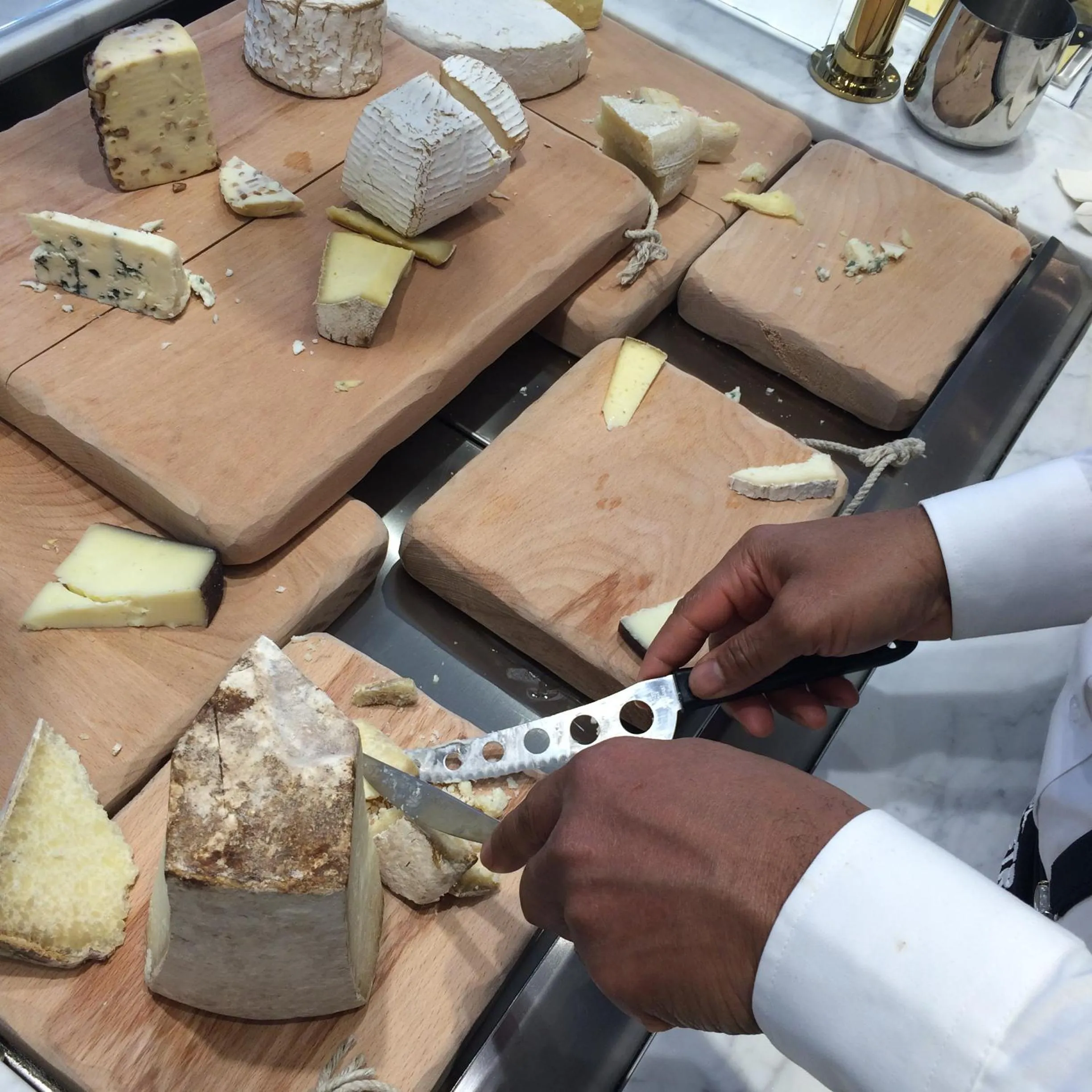 Food in Les Fleurs Luxury House